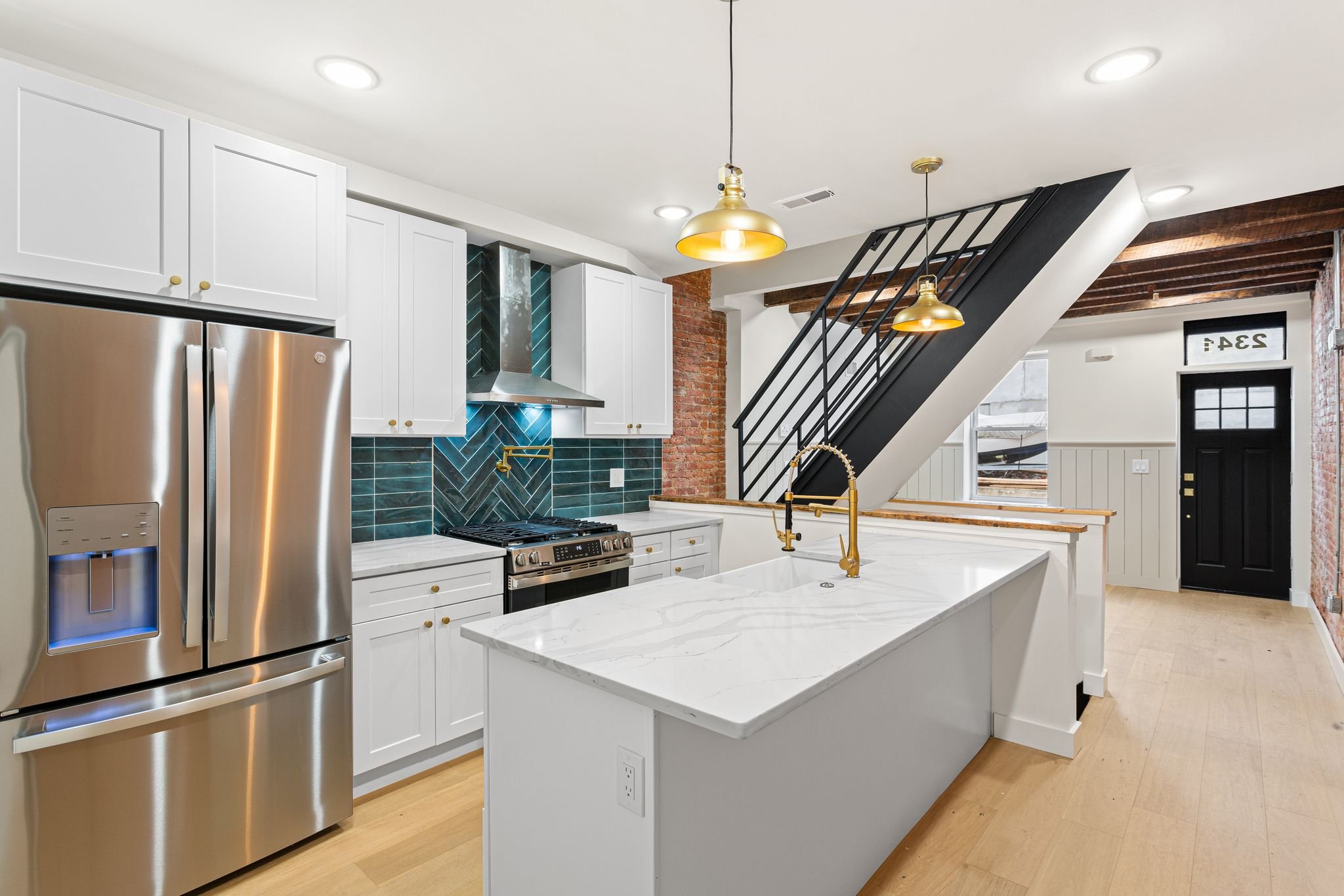 2341 Belgrade St-Full-3.jpg