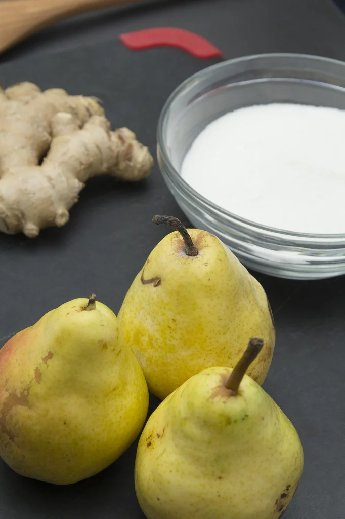 Bartlett Pears, Duralex Bow l filled with sugar, Fresh Ginger “Hand”