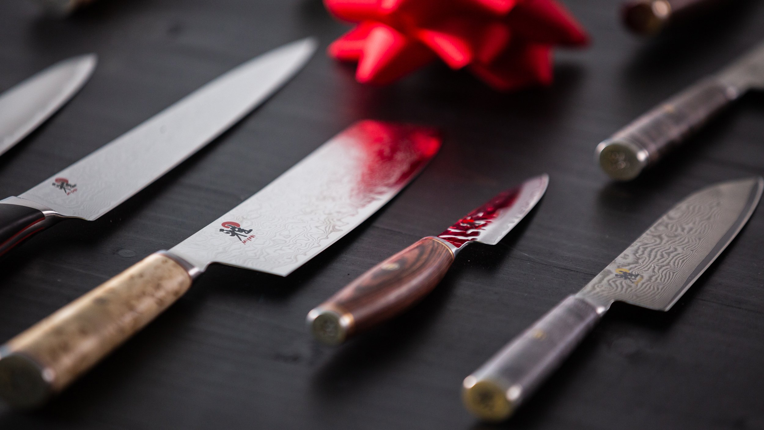 FINDKING High Quality Chef Knife AUS -10 Damascus Steel Japanese Series  Resin Rose Pattern Professional Chef