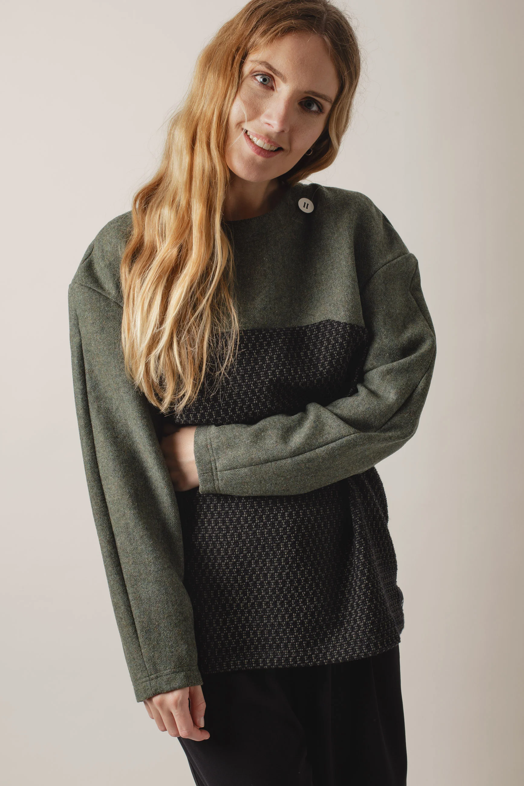 maglione_verde_W_122_bottoni002.jpg