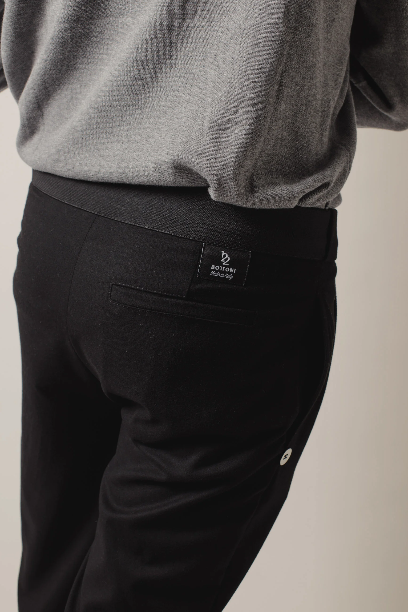 pantalone_nero_M_122_bottoni003.jpg