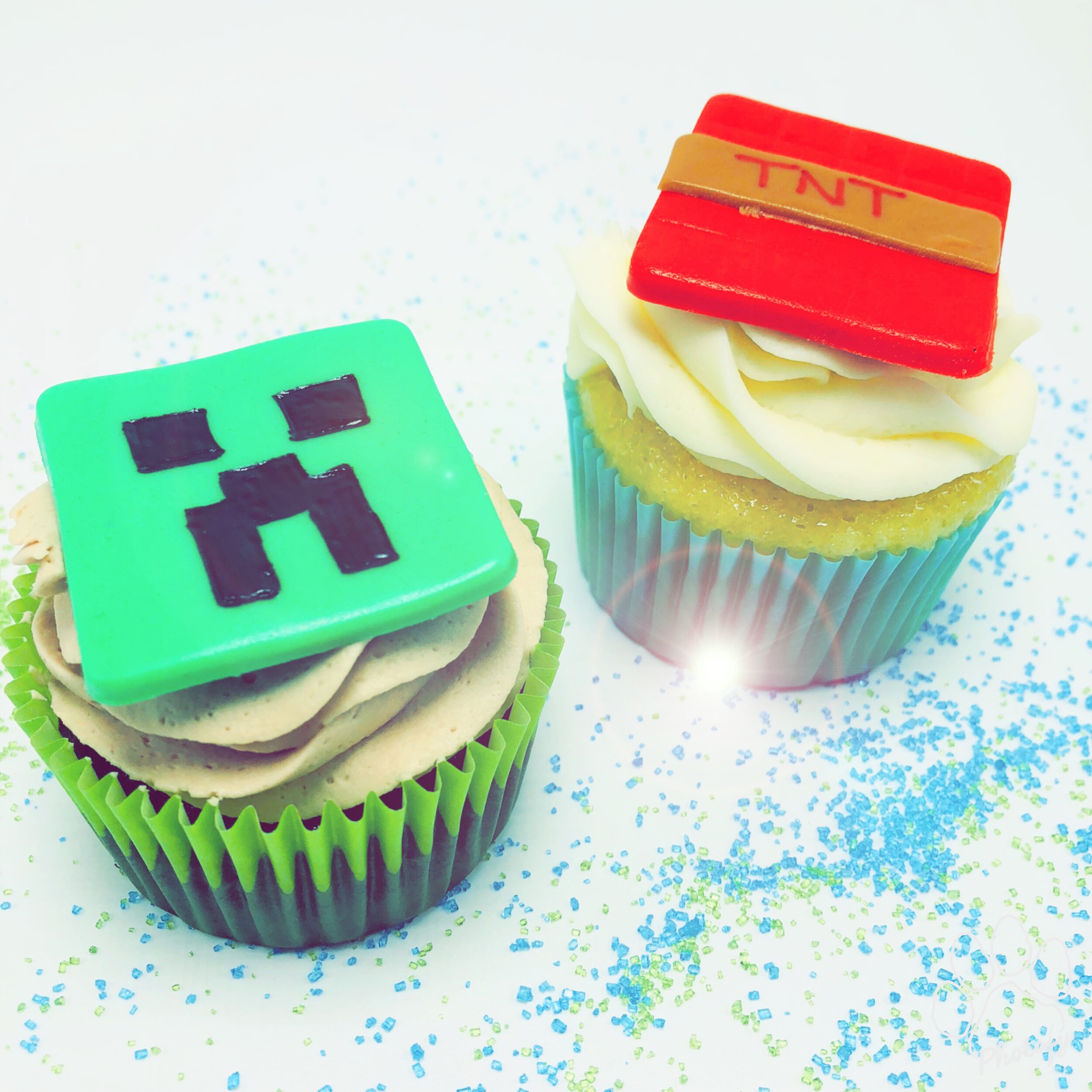 mindcraft cupcakes.JPG