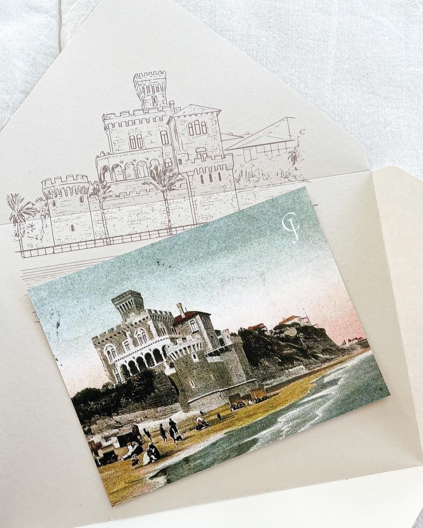 Sketch versus old vintage postcard.
Forte da Cruz, Estoril.