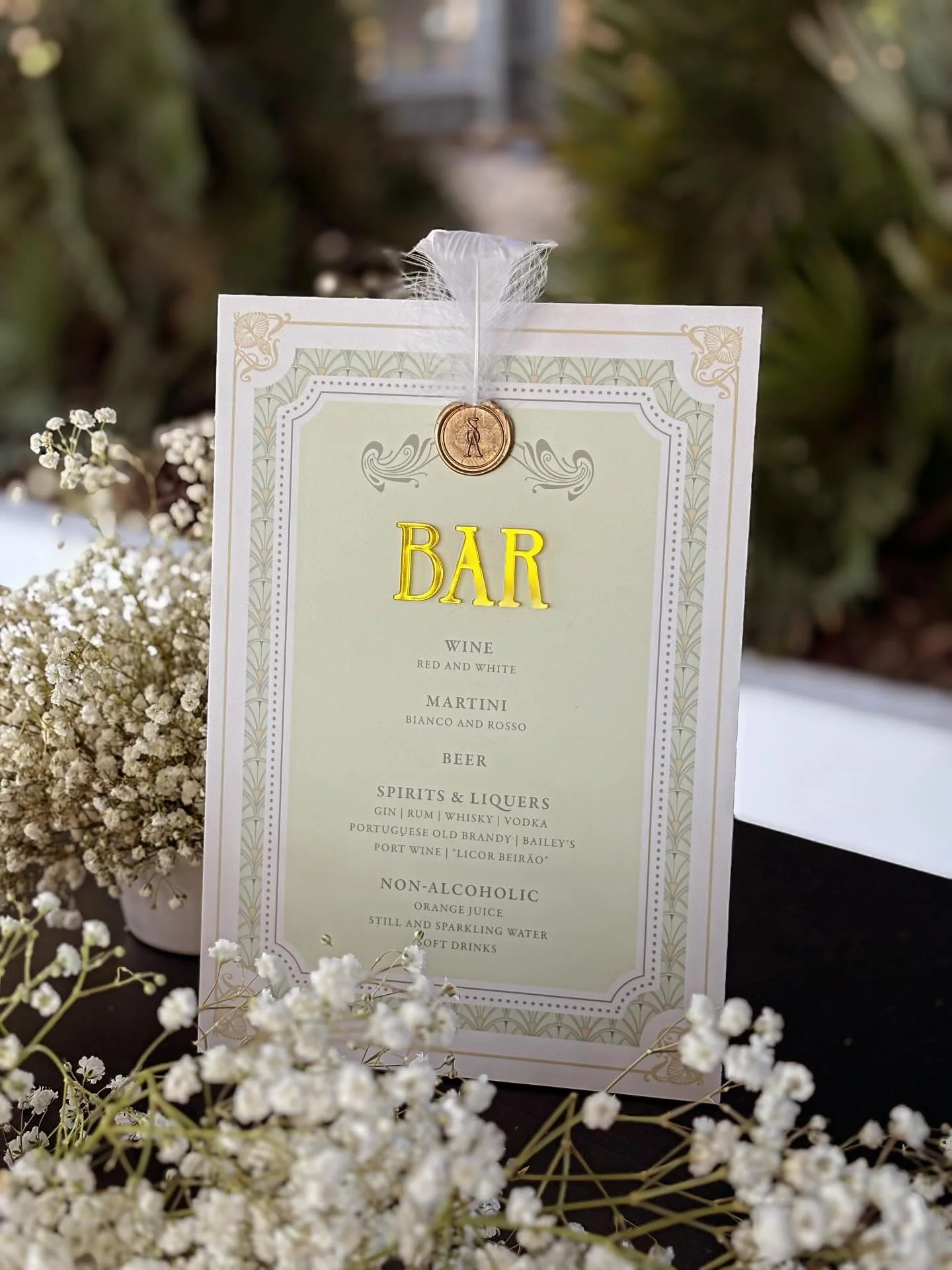 Bar menus addicted 🍸
//
@dream.weddings.europe 
@decorelle.eu