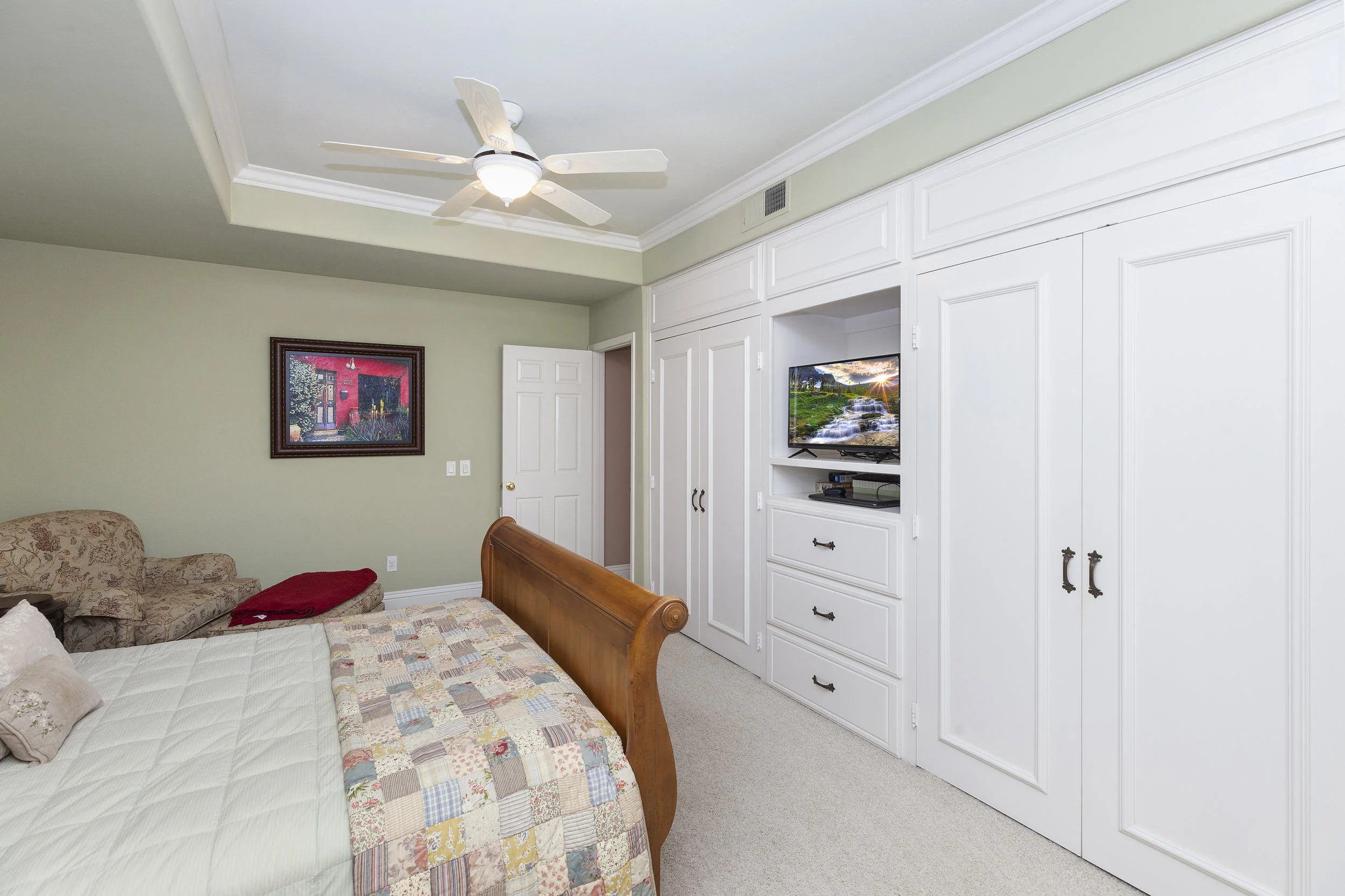 013_Master Bedroom .jpg