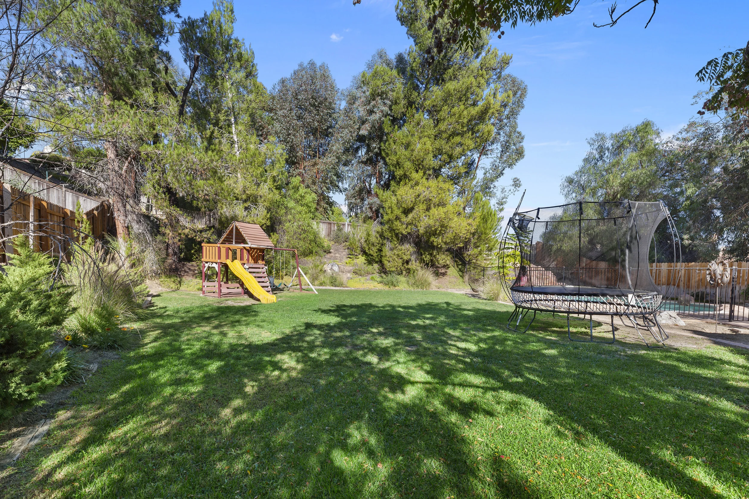 025_Backyard .jpg