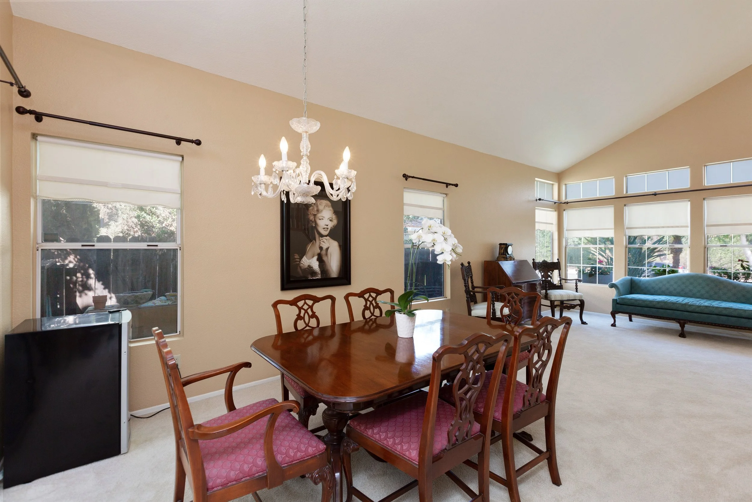 012_Dining & Living Room .jpg