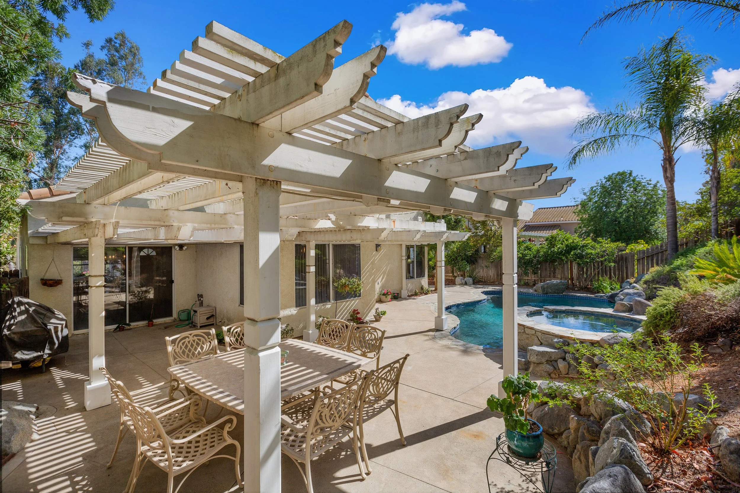 035_Patio .jpg