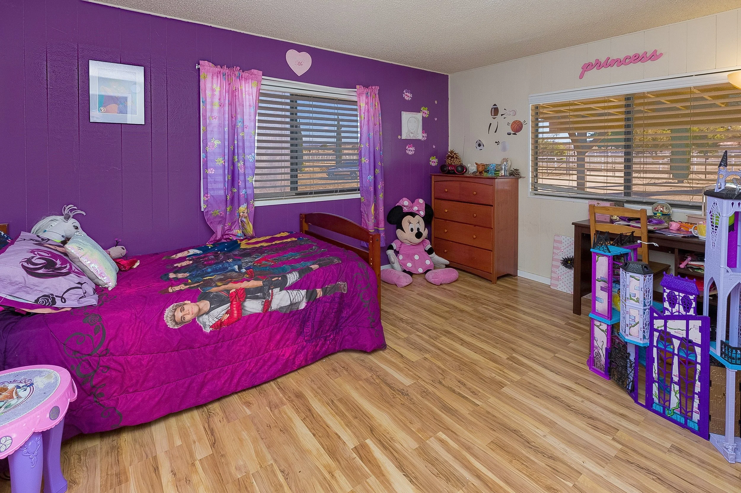 023_Bedroom .jpg