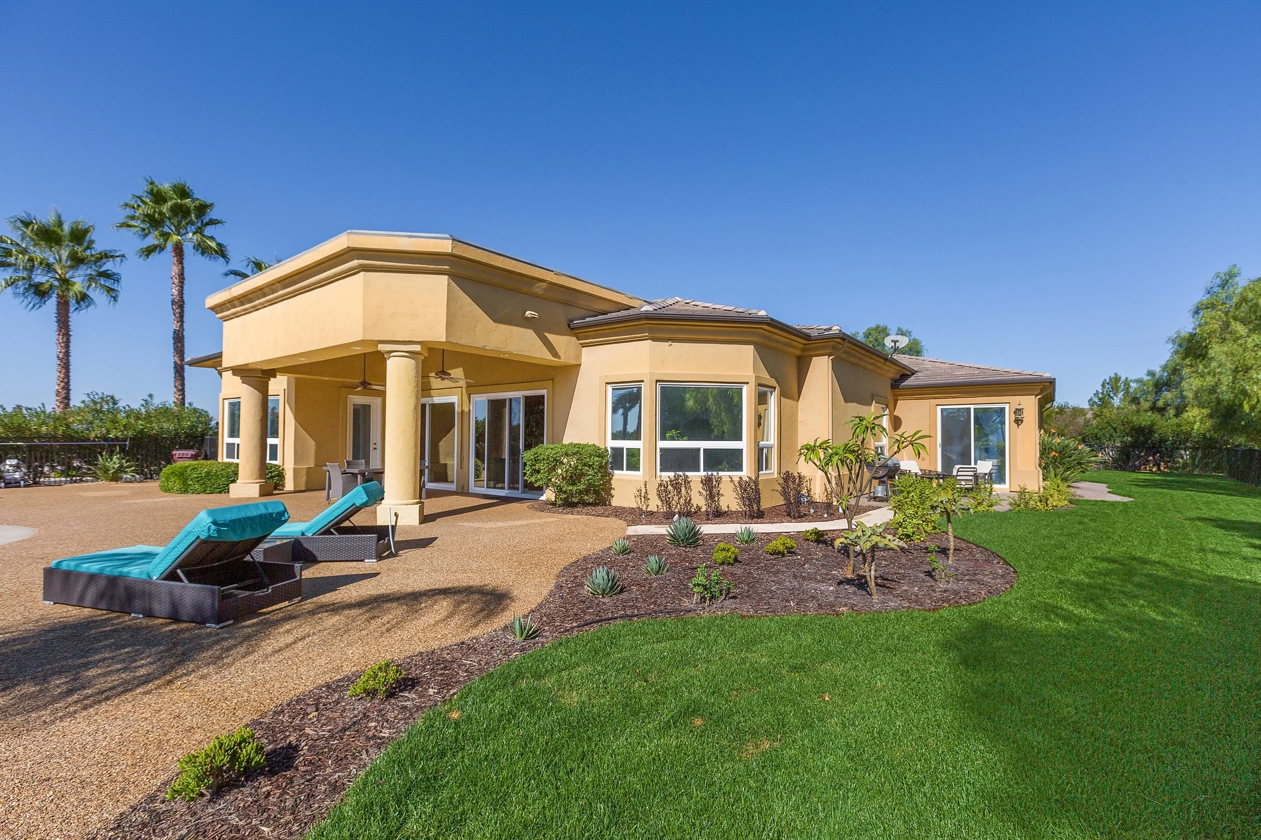 016_Back of Home .jpg