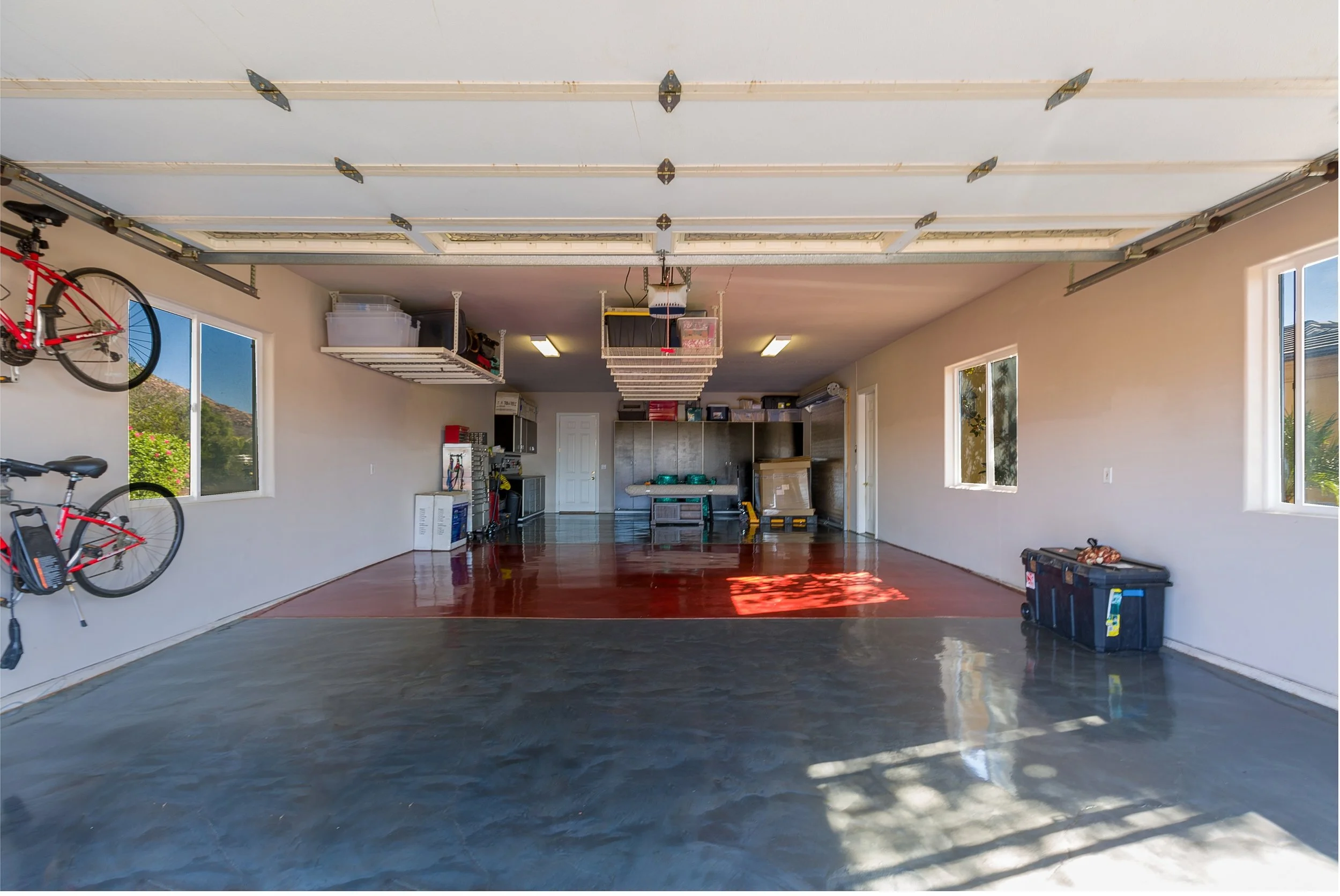057_Garage .jpg