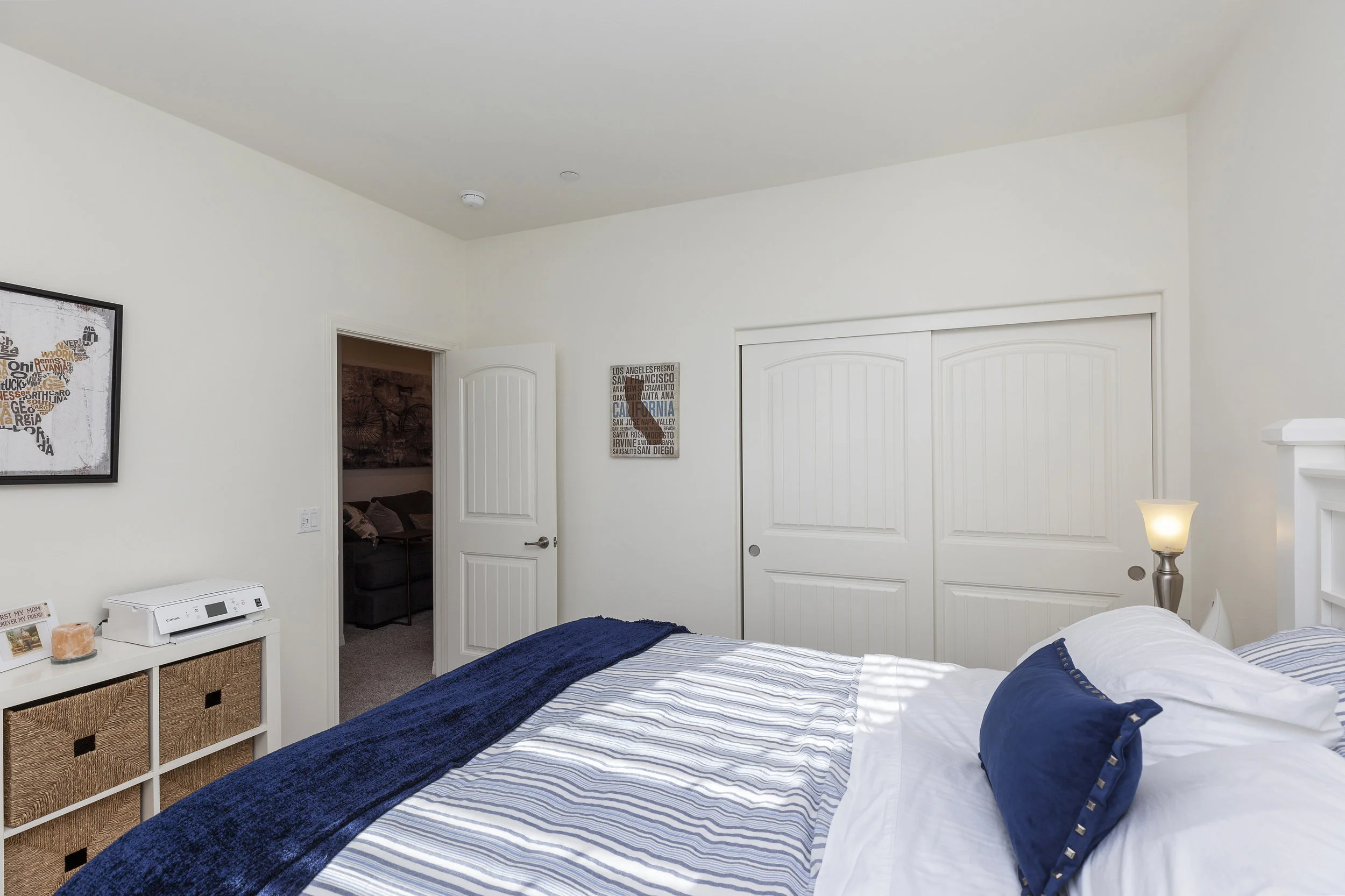 019_Bedroom .jpg