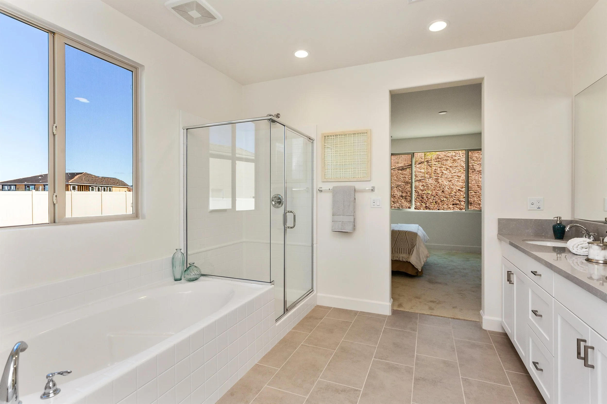 033_Master Bathroom.jpg