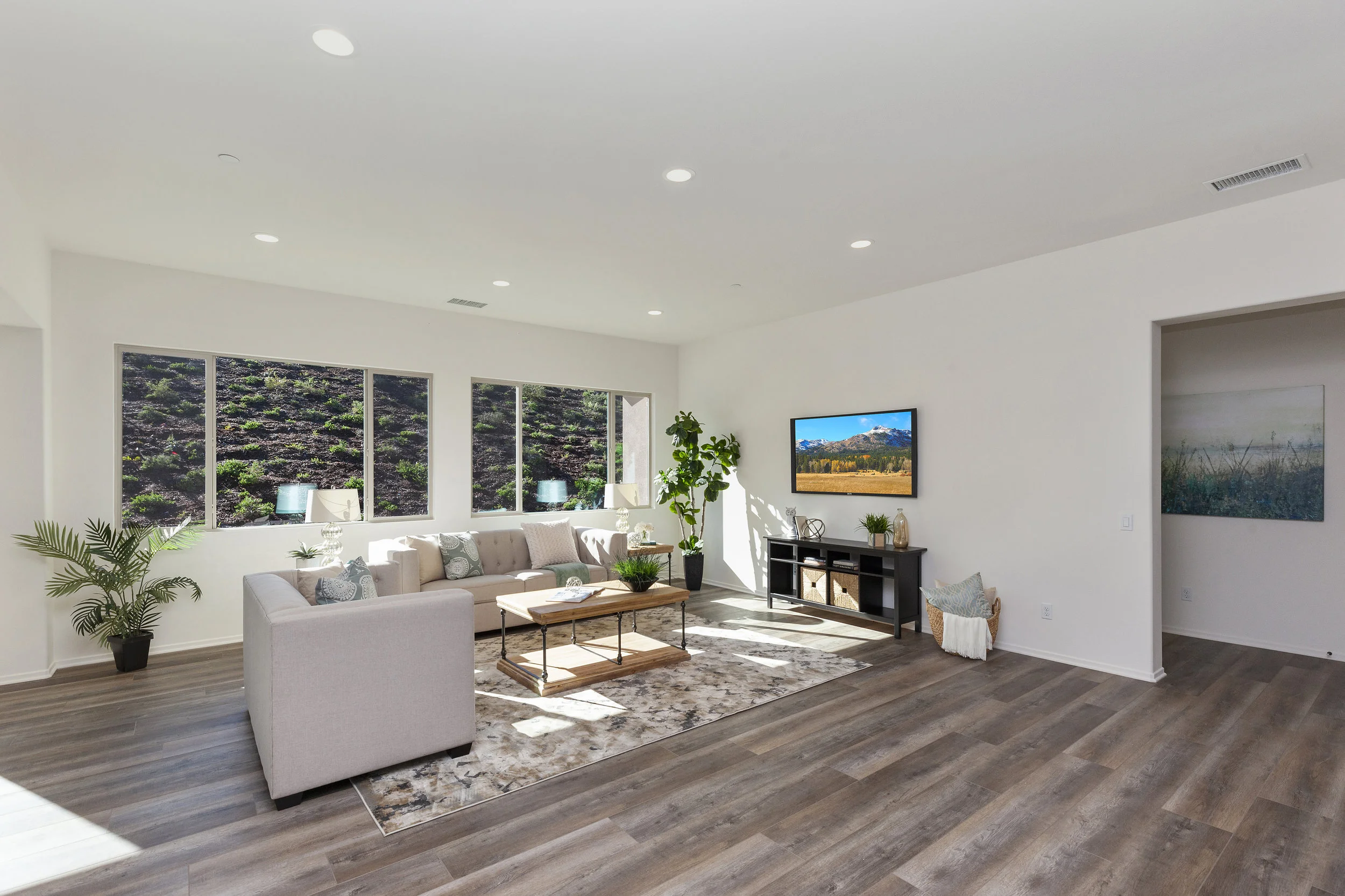 008_Living Room.jpg