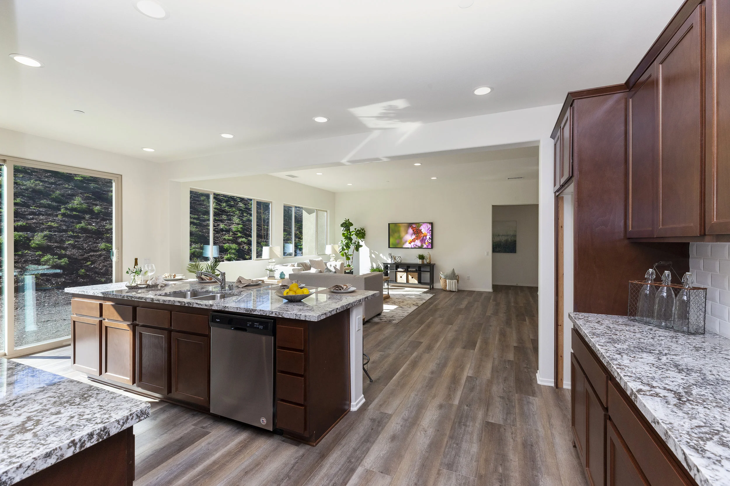 014_Open Floor Plan.jpg