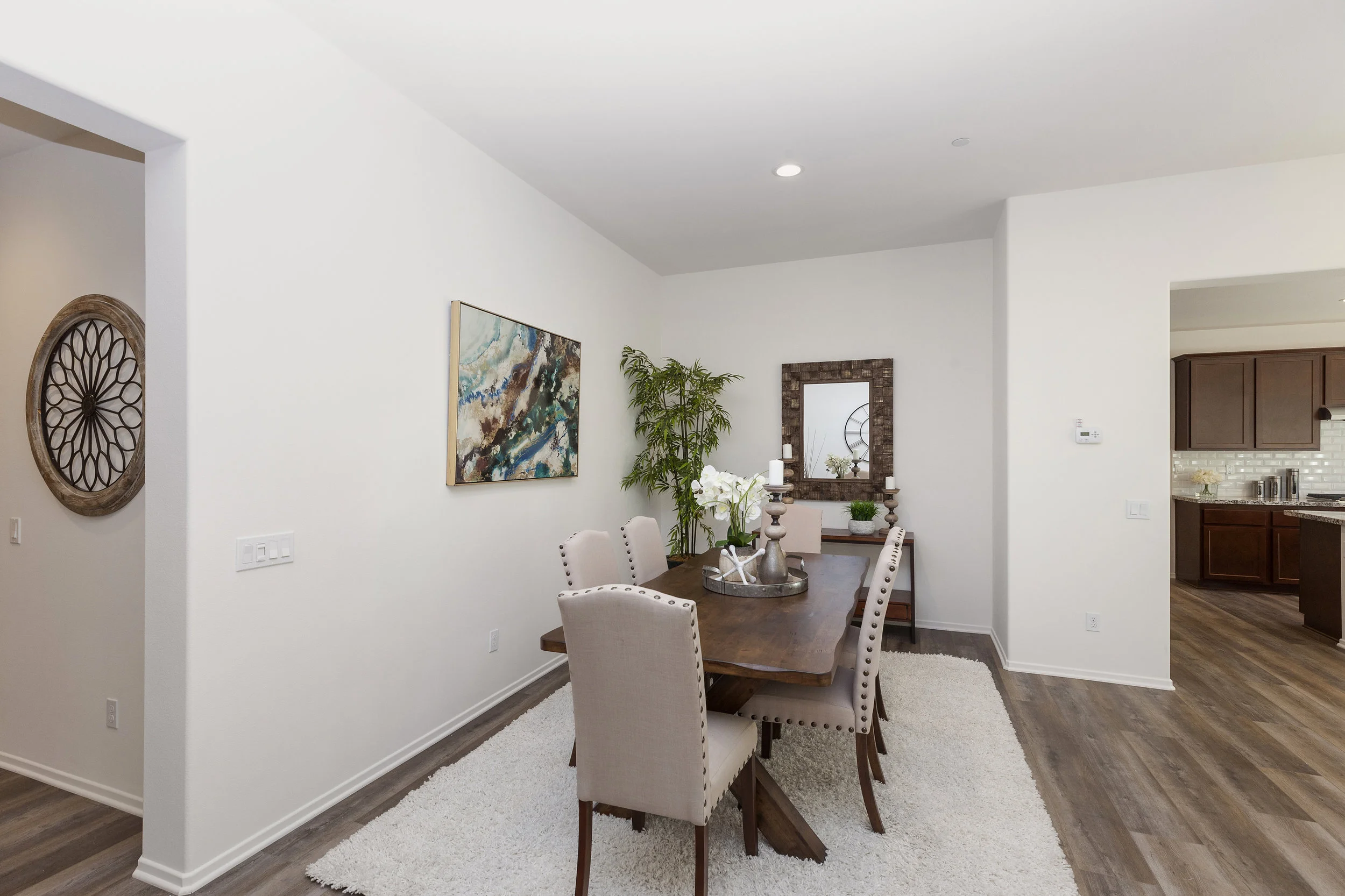 016_Dining Area.jpg