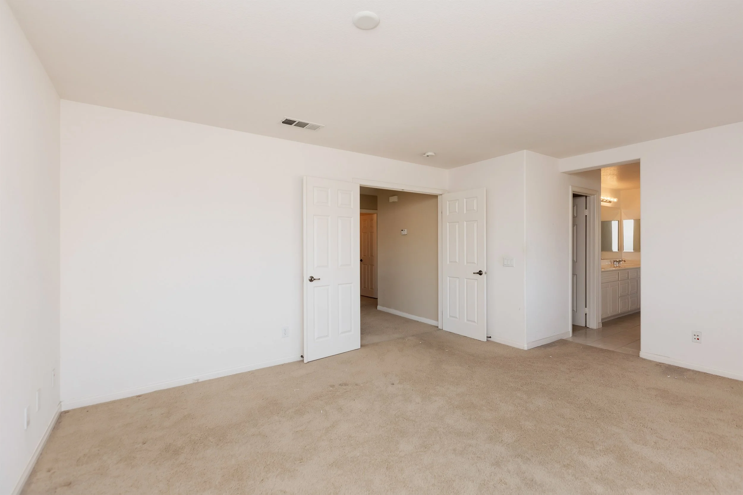 026_Master Bedroom.jpg