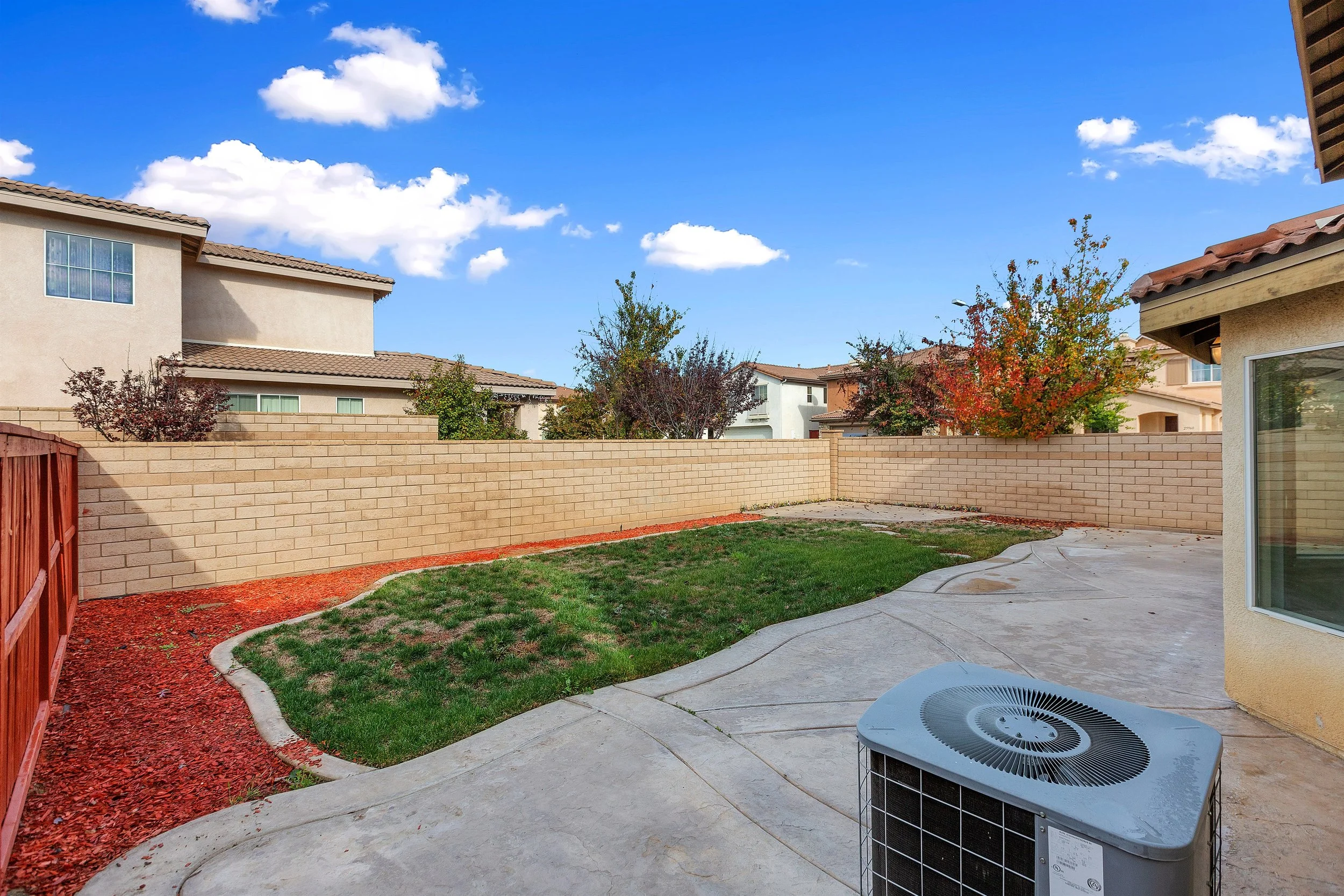 031_Backyard.jpg