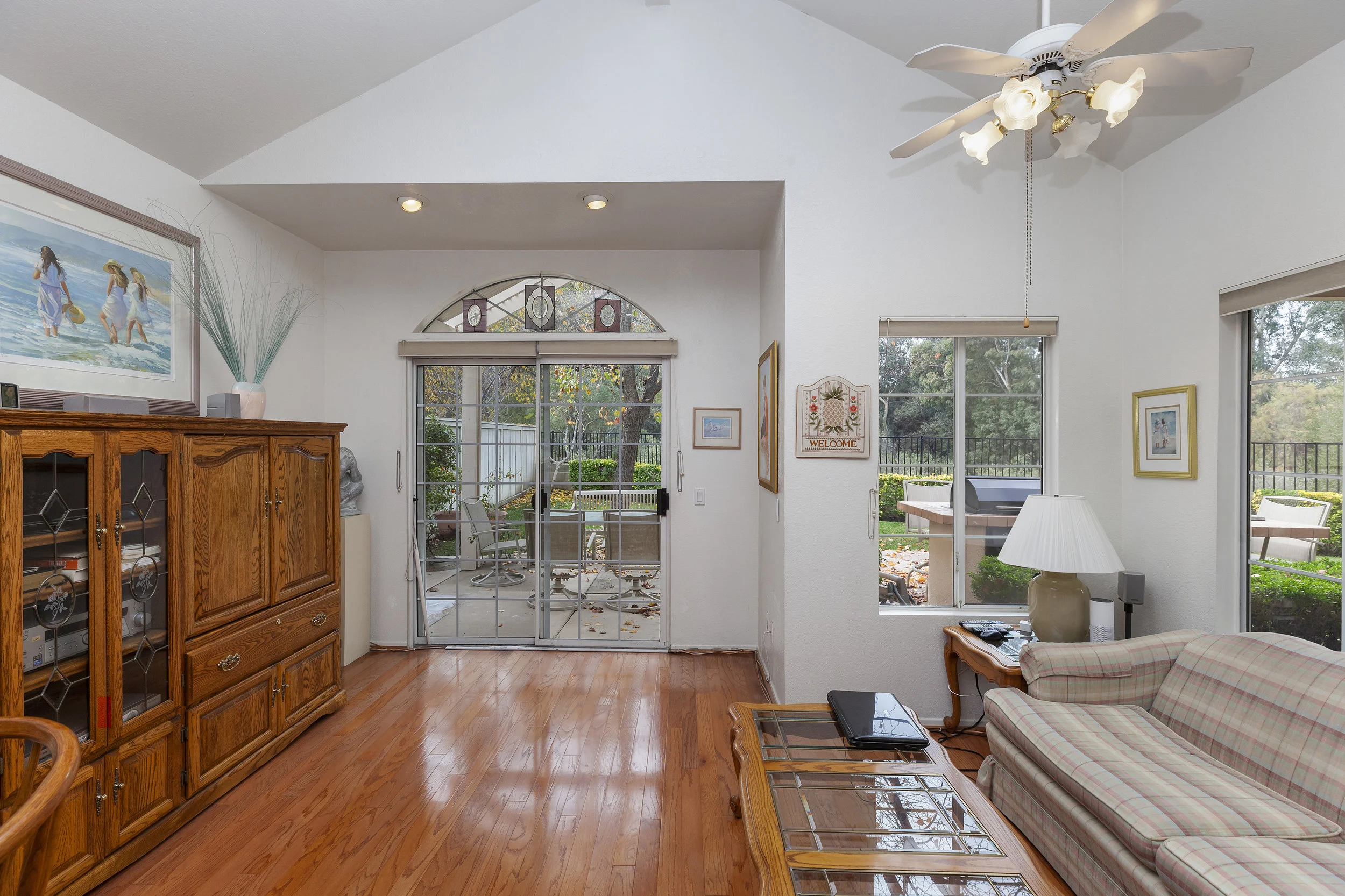 011_Family Room.jpg