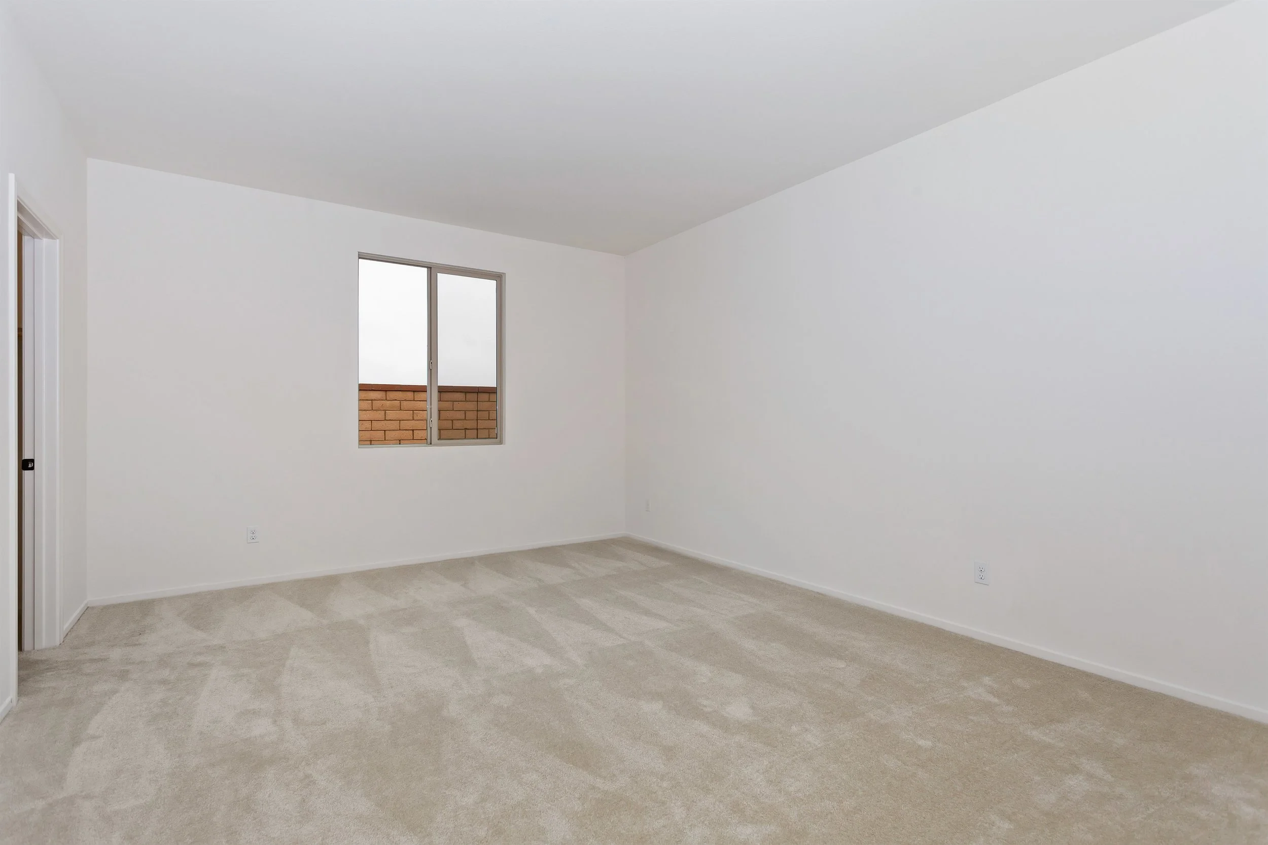 014_Bedroom .jpg