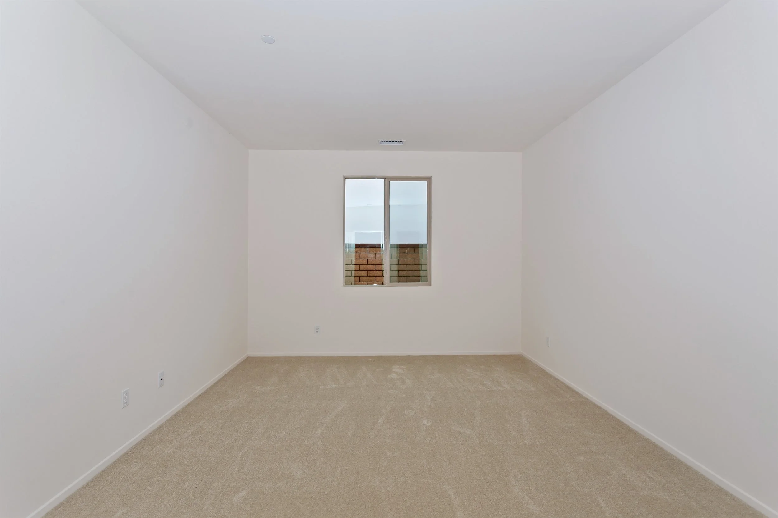 015_Bedroom .jpg