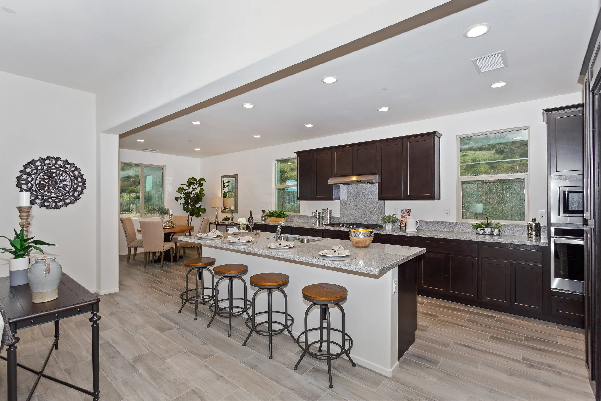 025_Kitchen .jpg