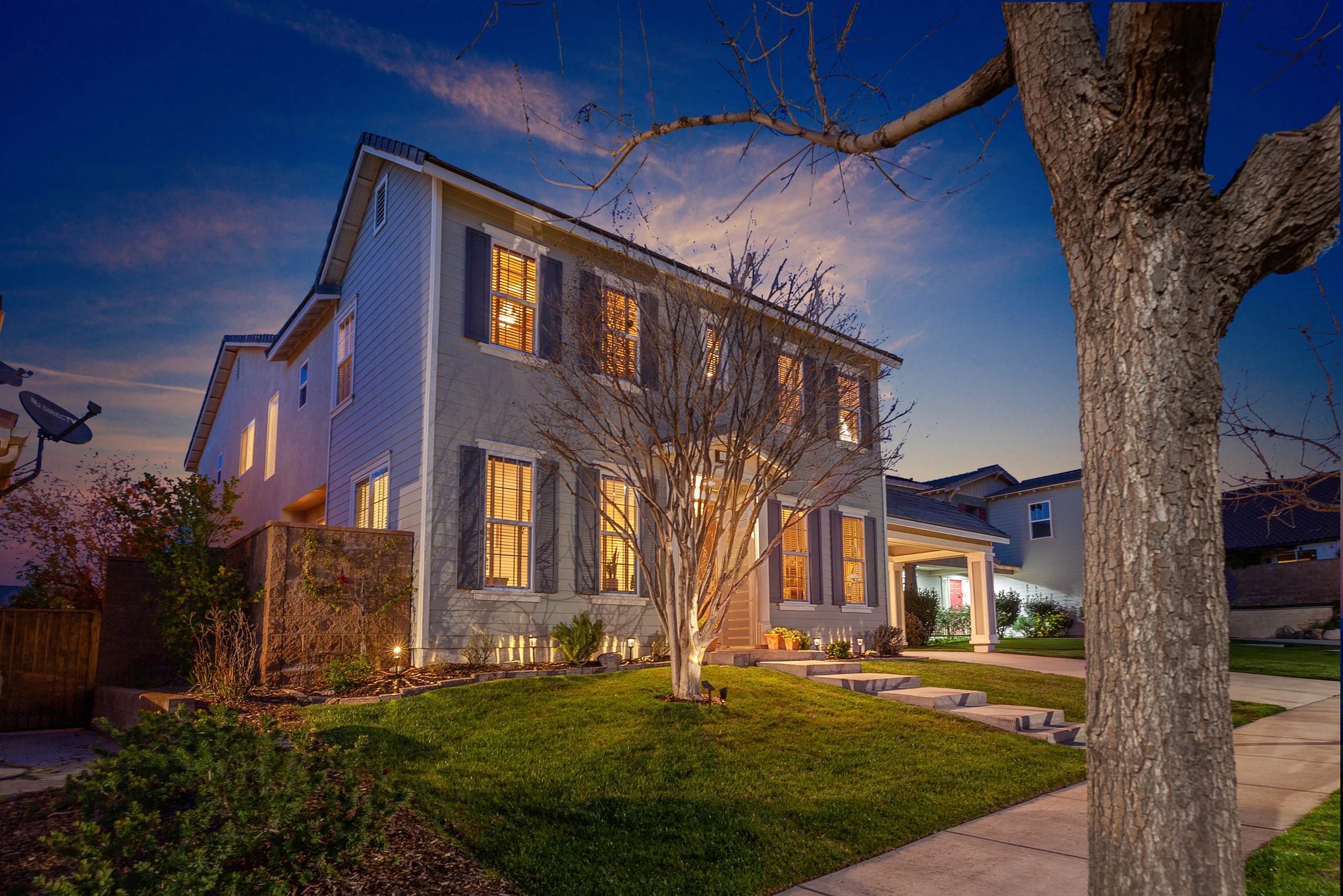003_Twilight Front View.jpg