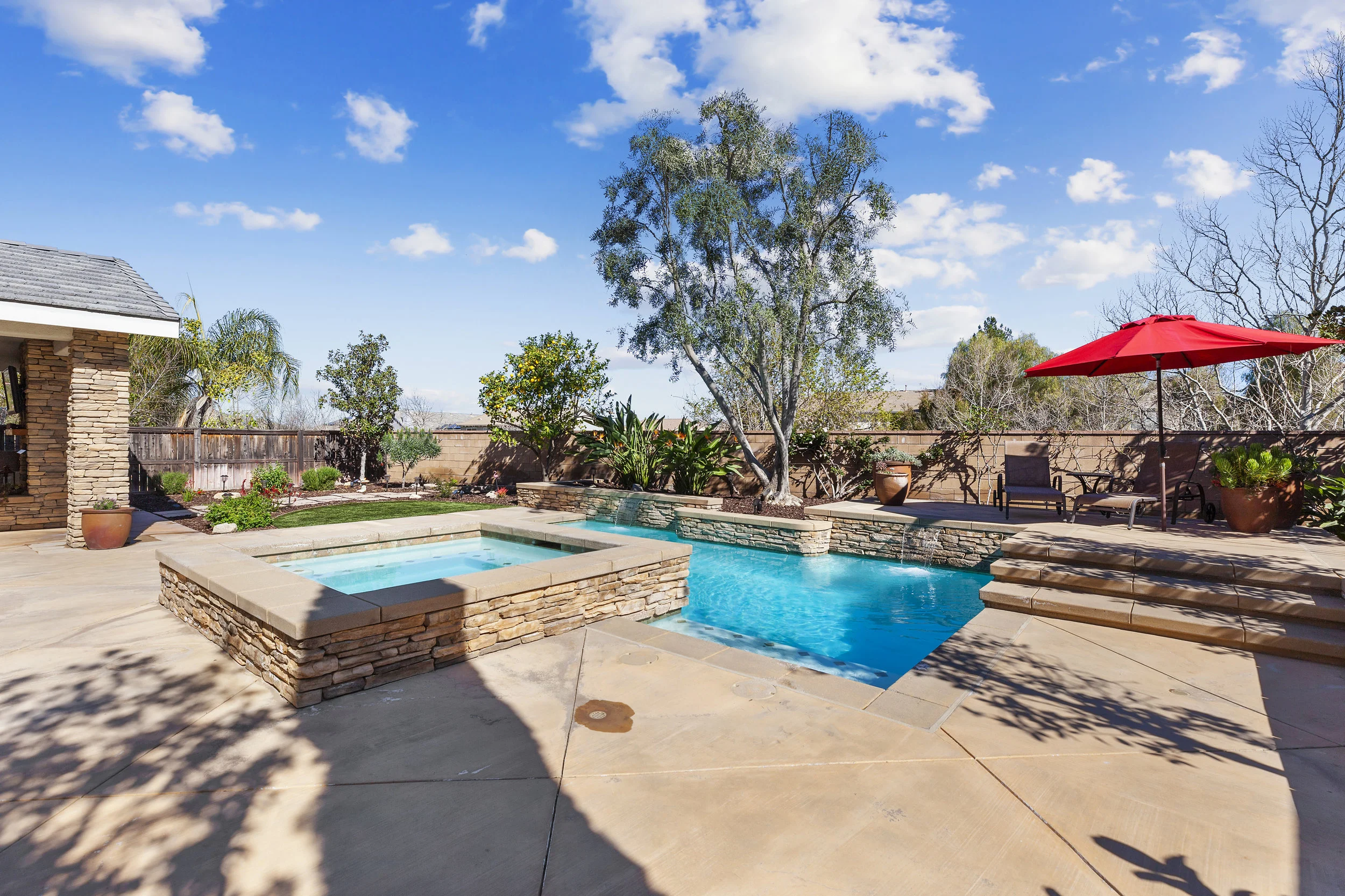 045_Pool.jpg