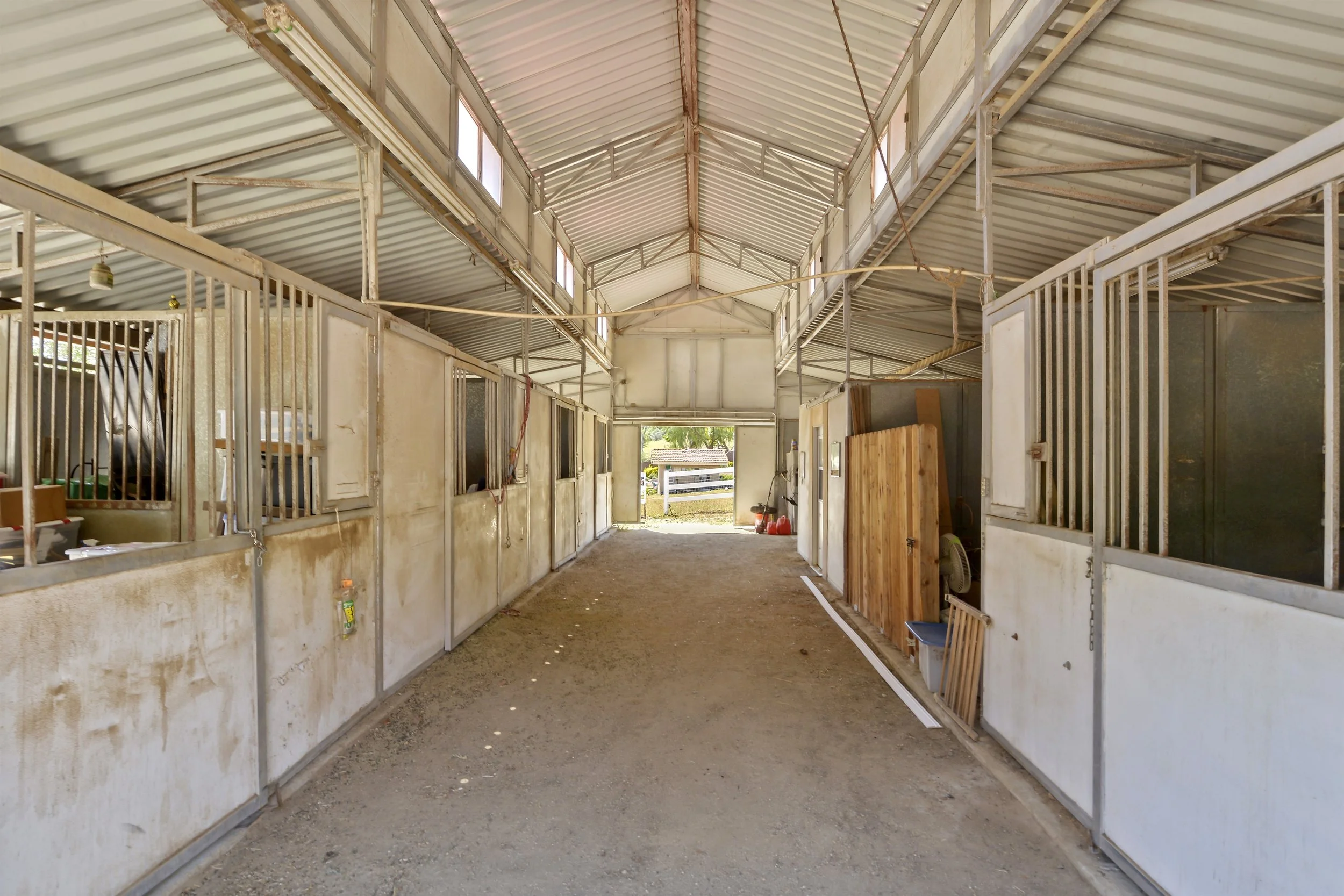 049_Barn.jpg