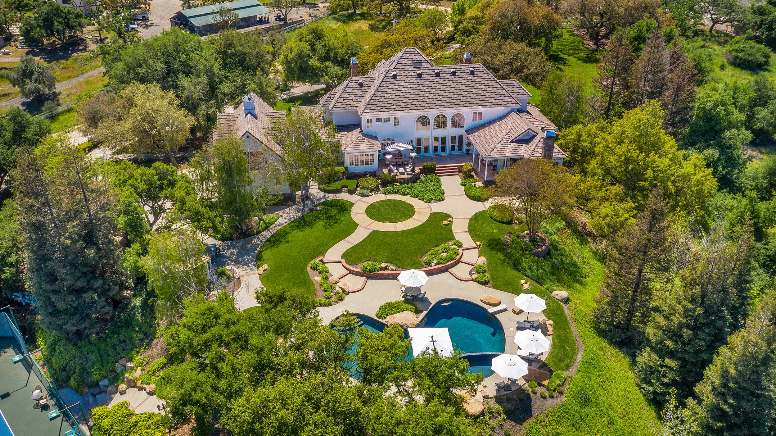 057_Aerial Backyard View.jpg