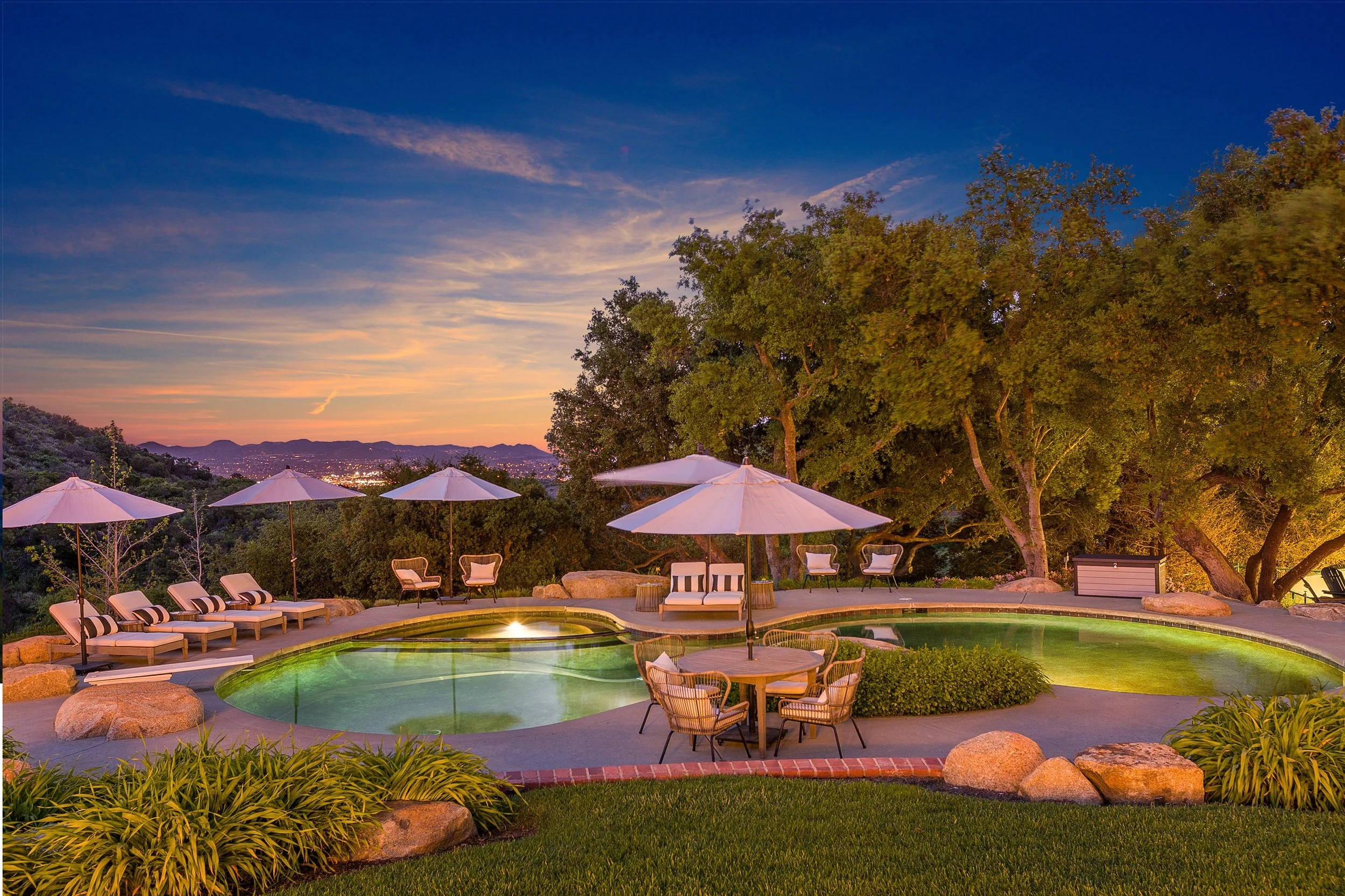 065_Pool at Twilight W View.jpg