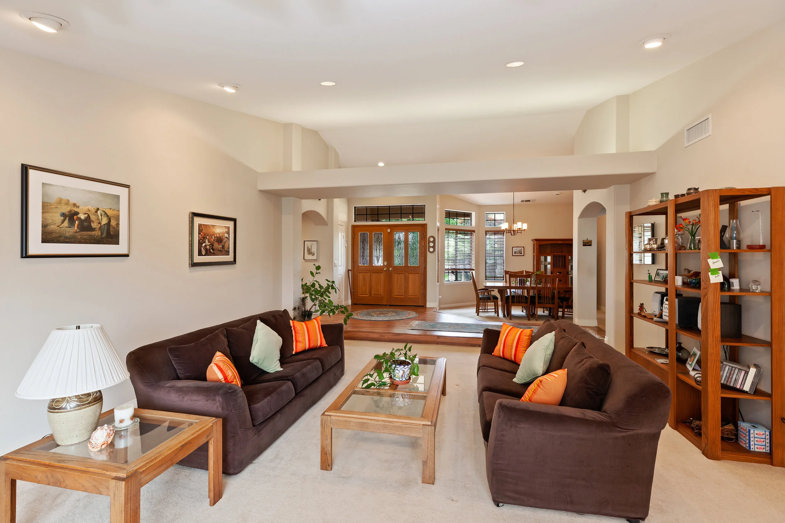 008_Living Room .jpg