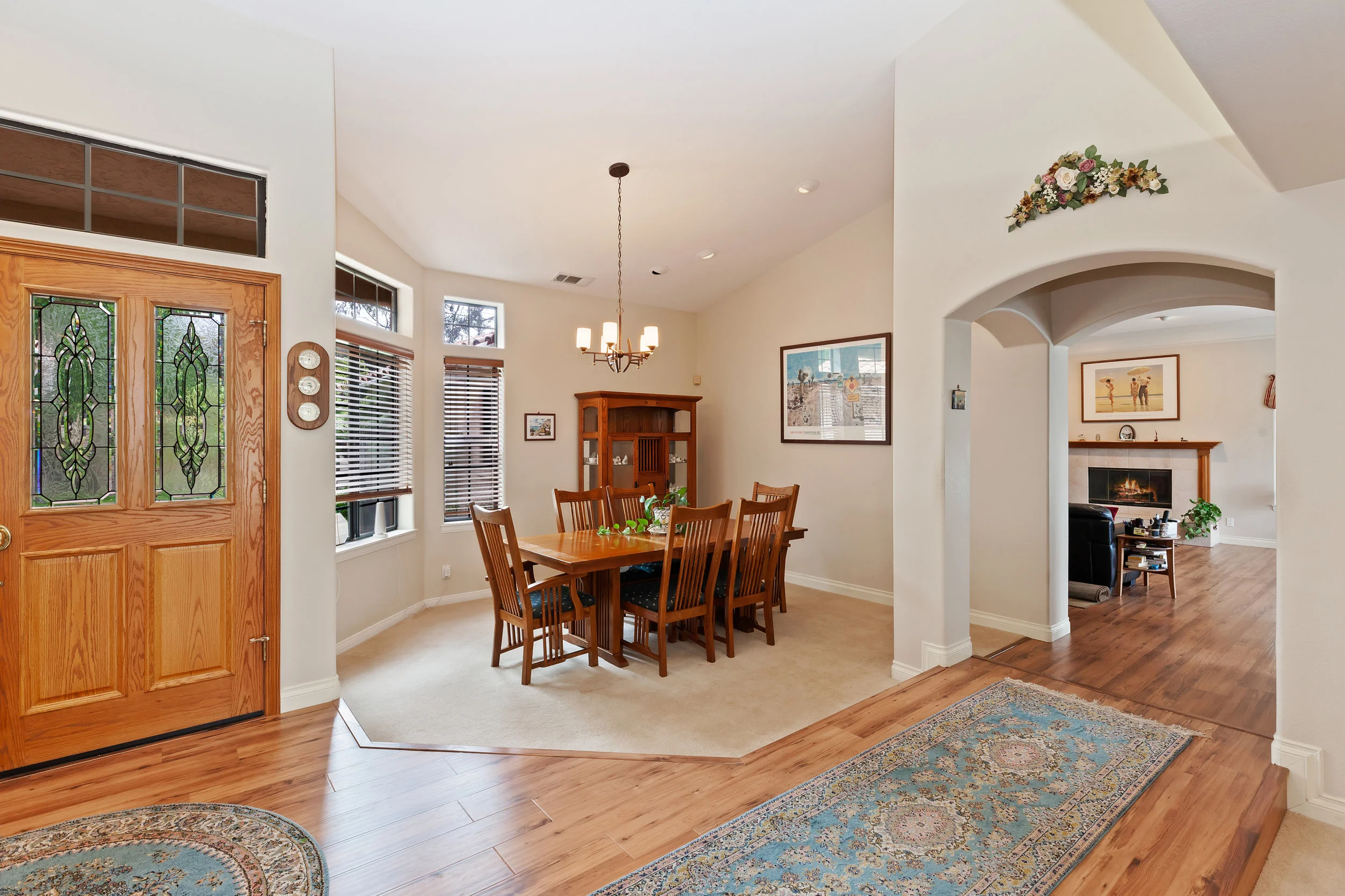 009_Dining Room .jpg