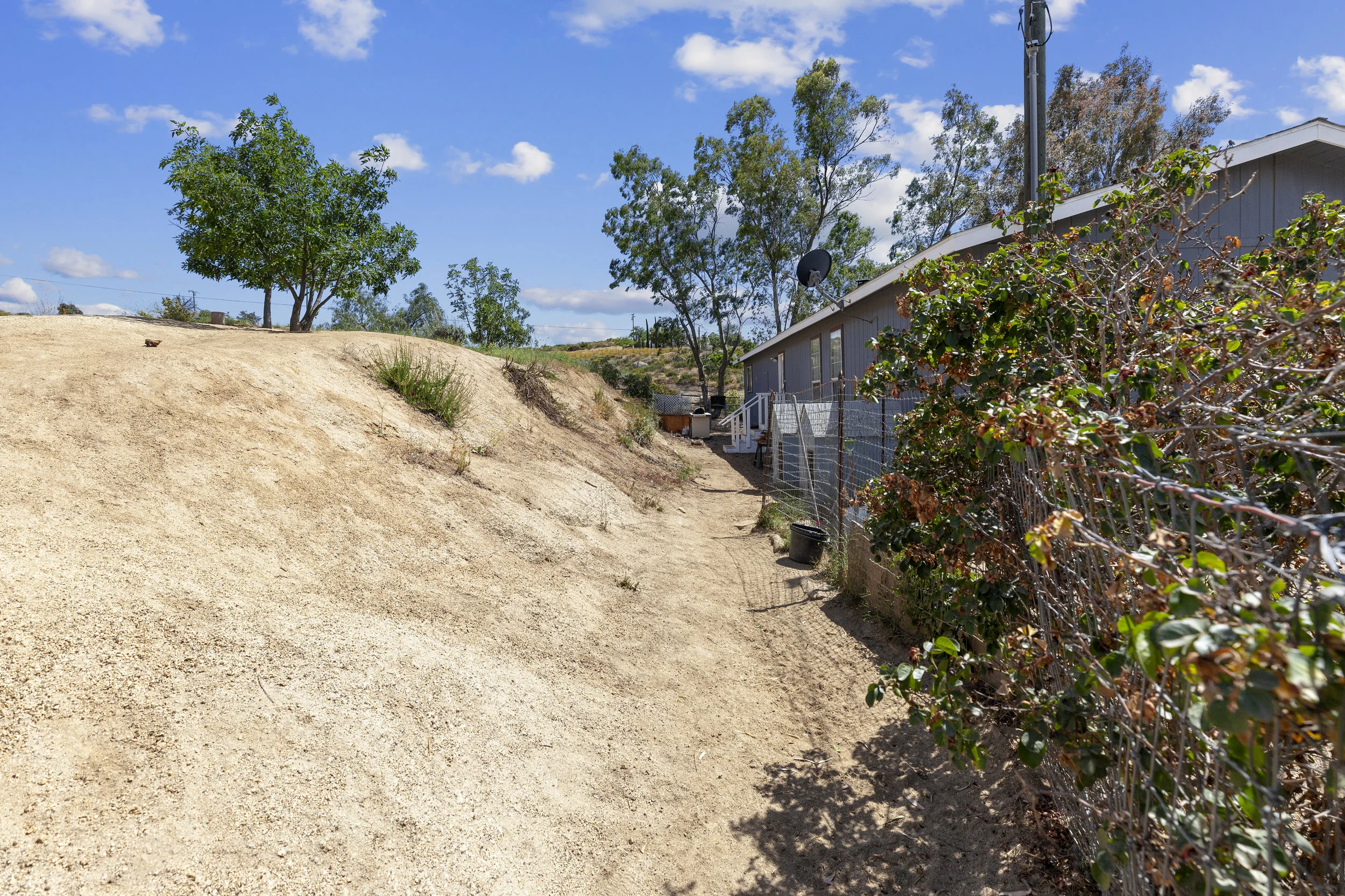 005_Back of House.jpg