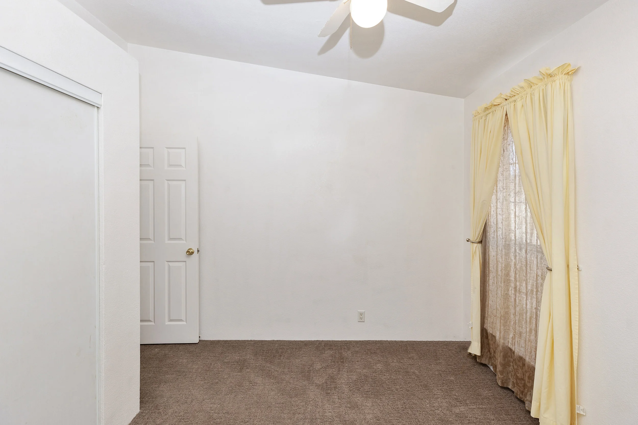 032_Bedroom 3.jpg