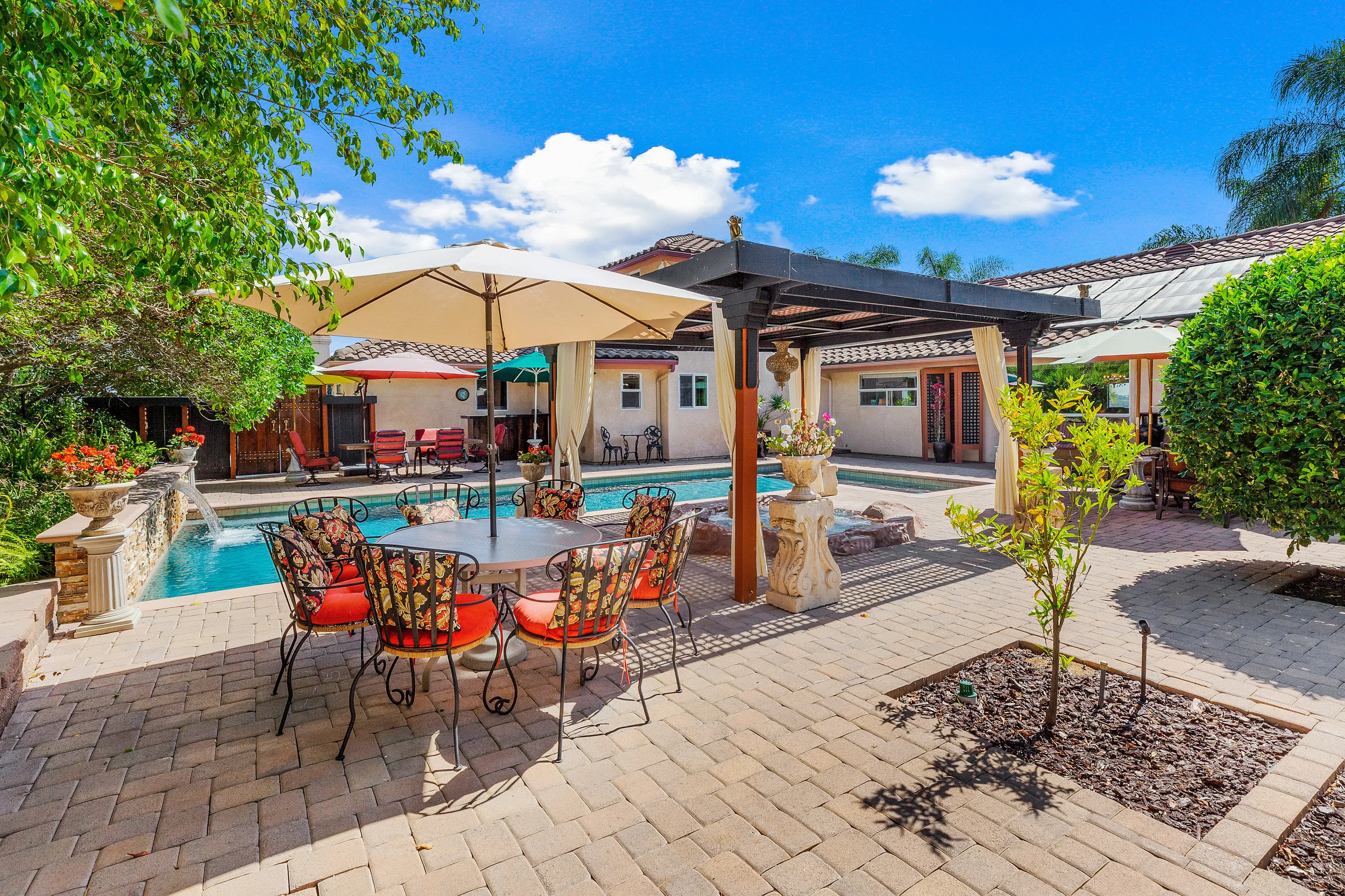 018_Pool Area.jpg