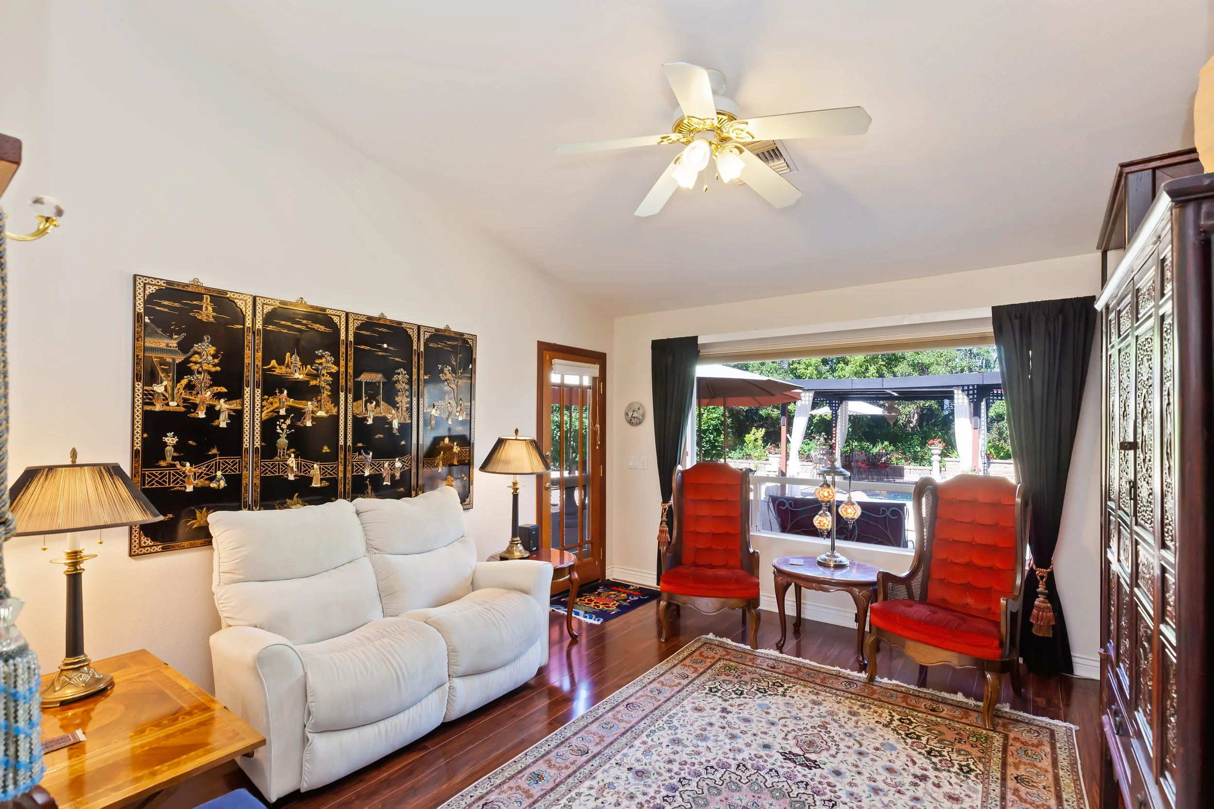027_Family Room.jpg
