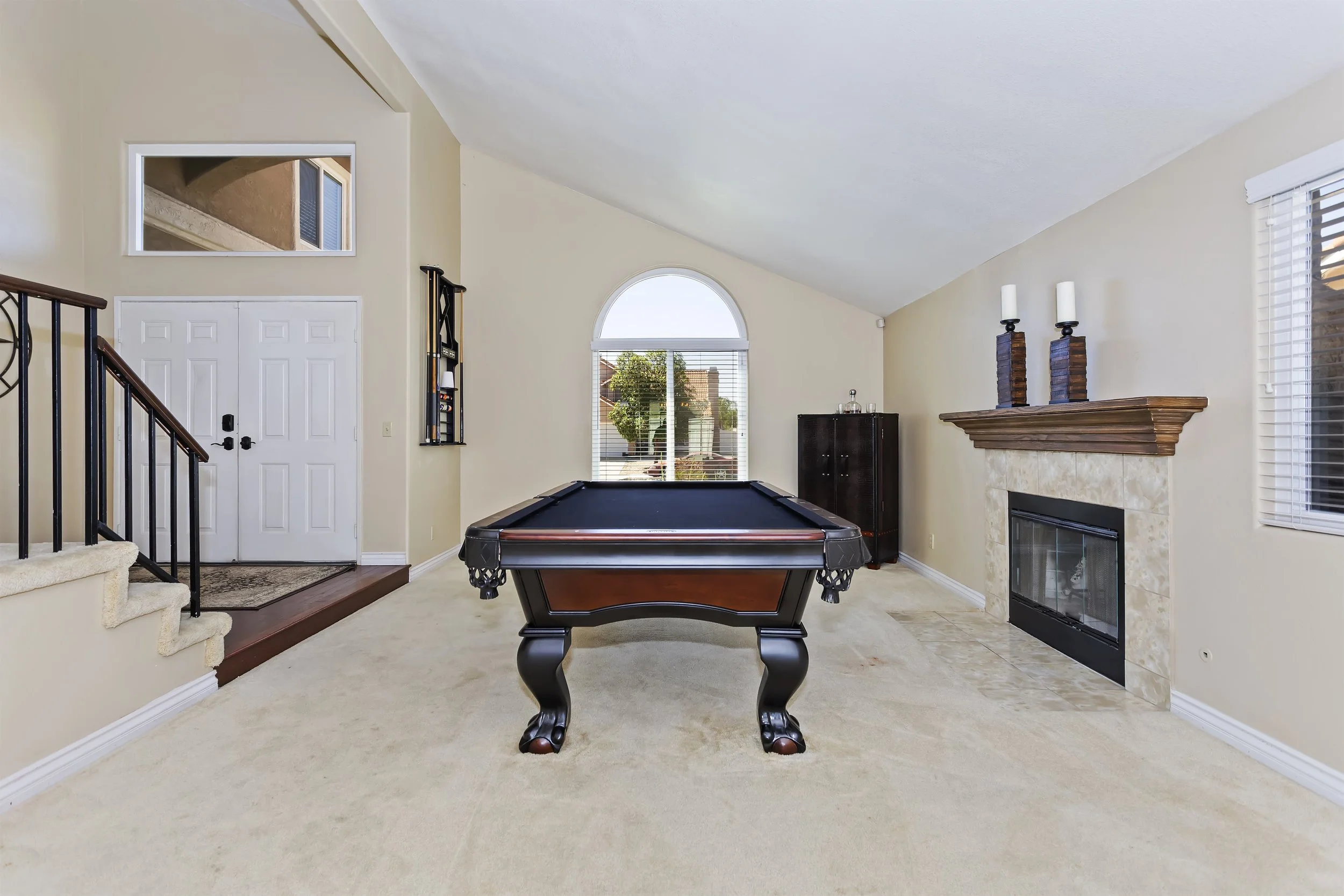 007_Living Room.jpg