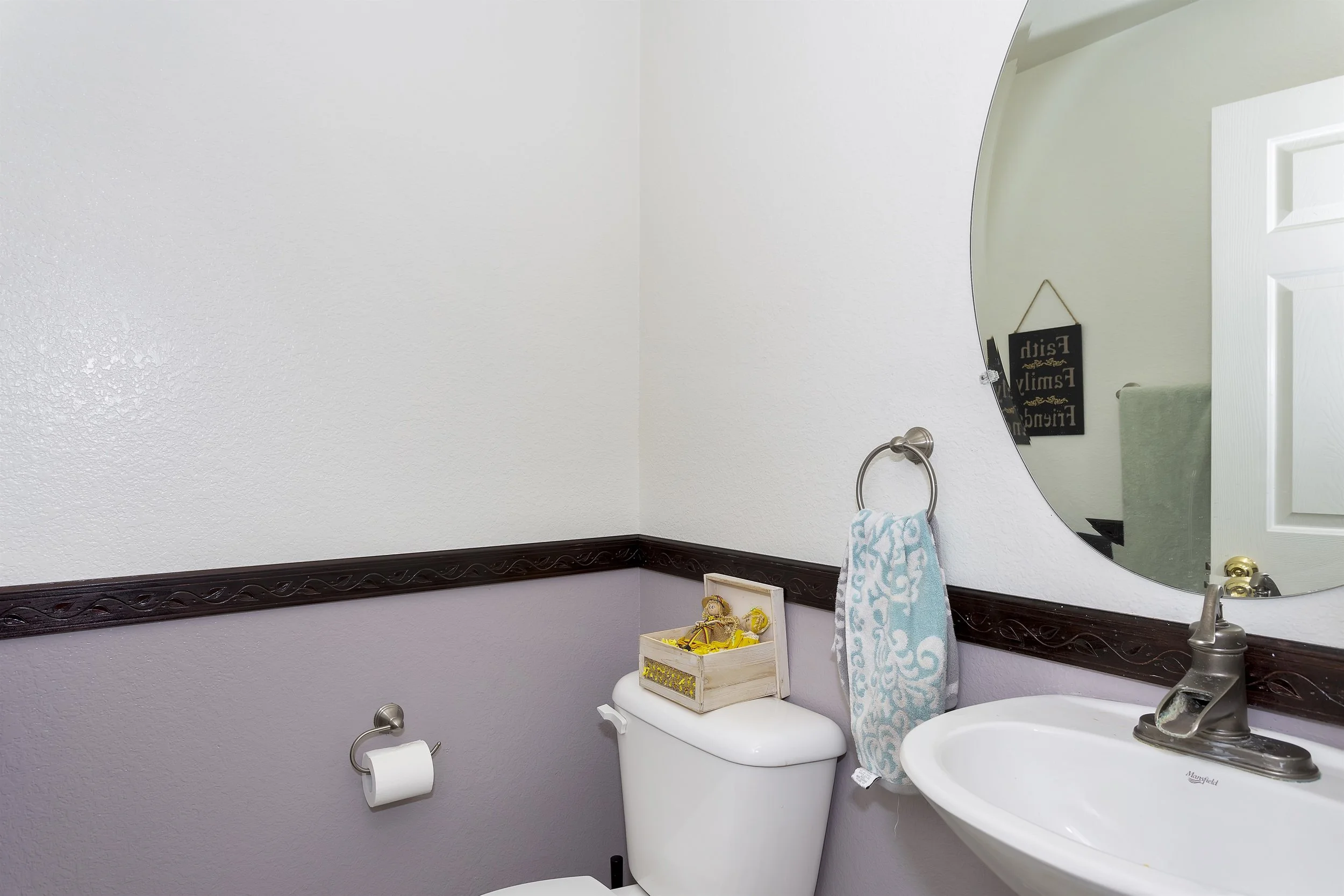 018_Powder Room.jpg