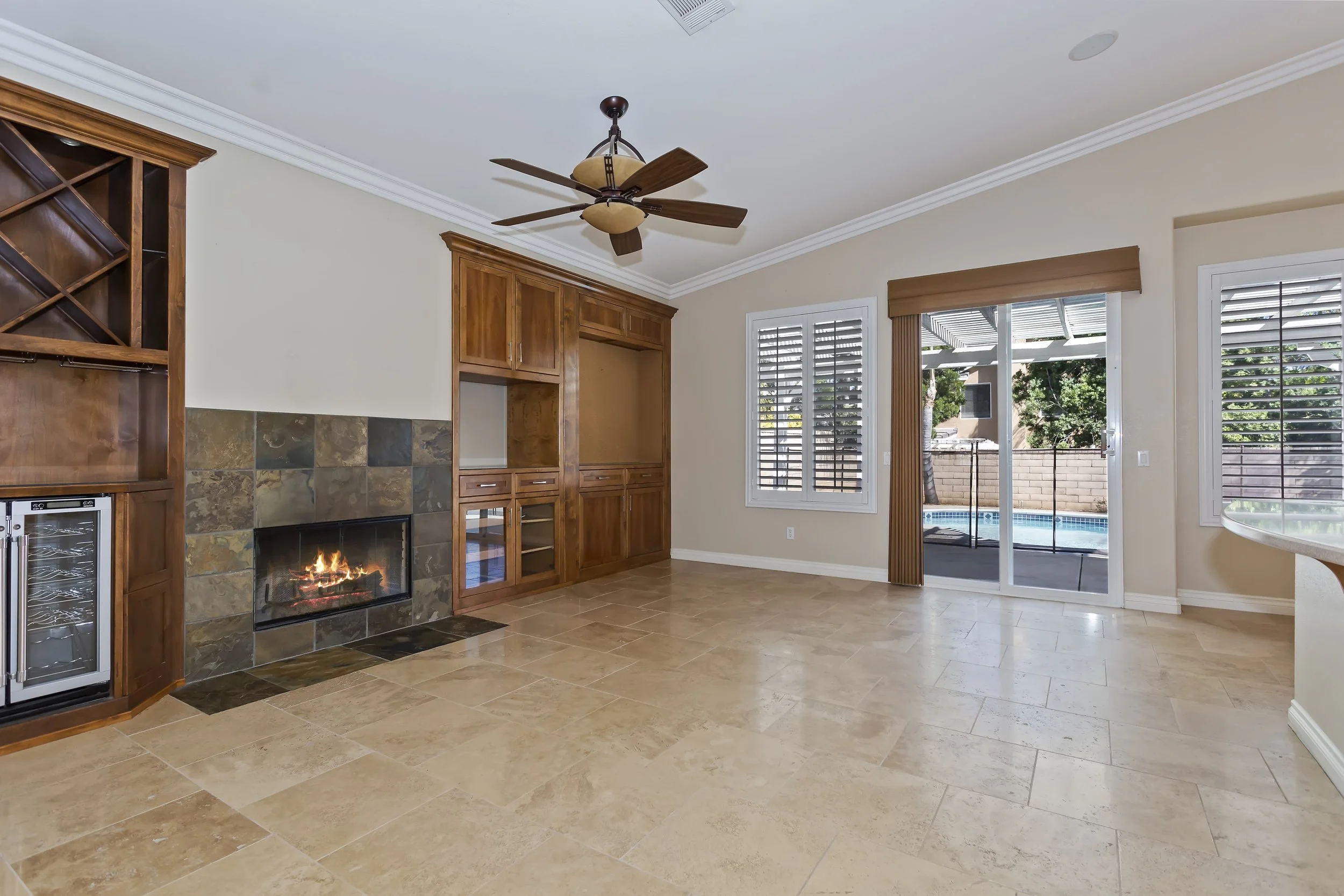 012_Family Room.jpg