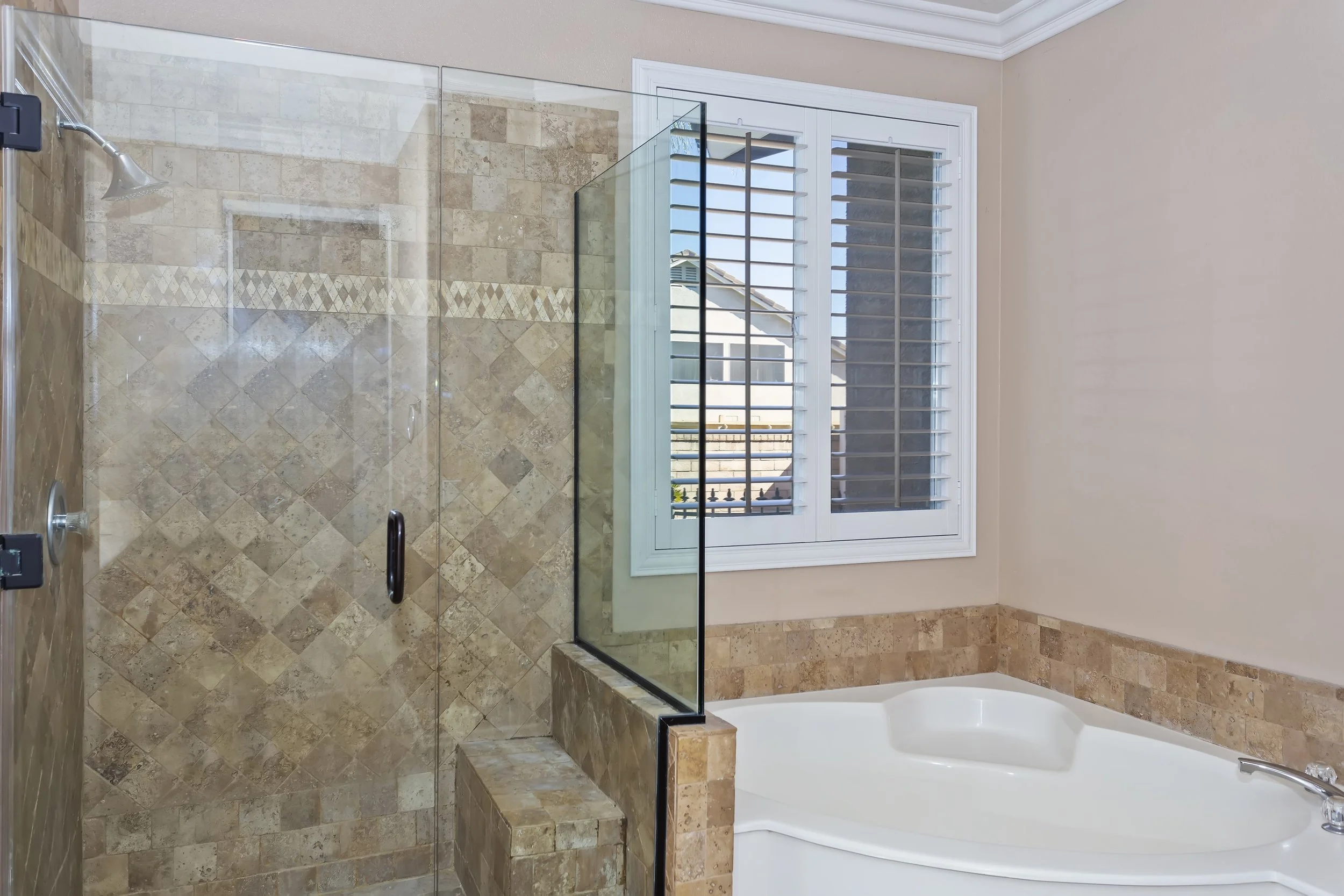 029_Master Bathroom.jpg