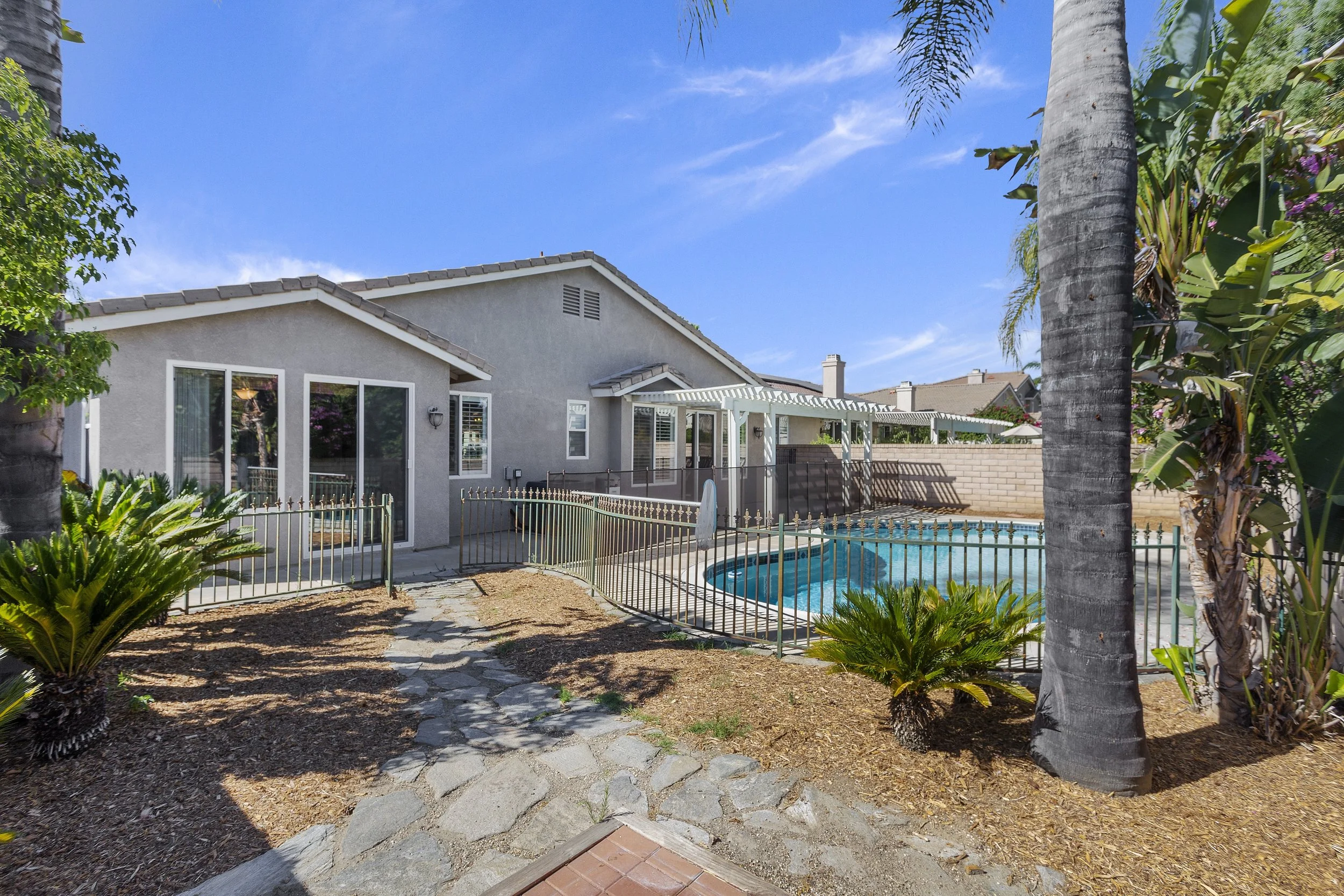034_Back Yard.jpg