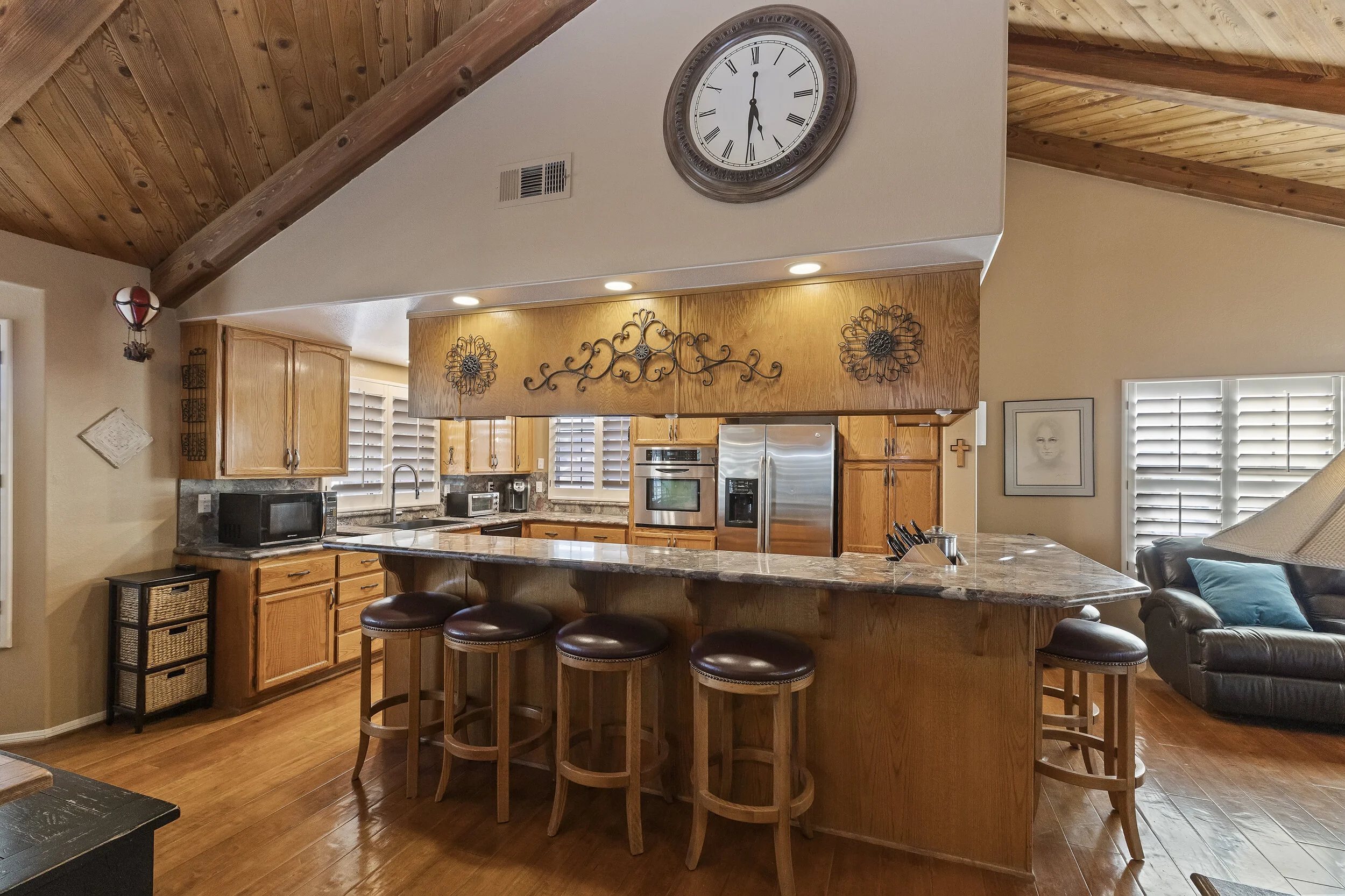 012_Kitchen.jpg