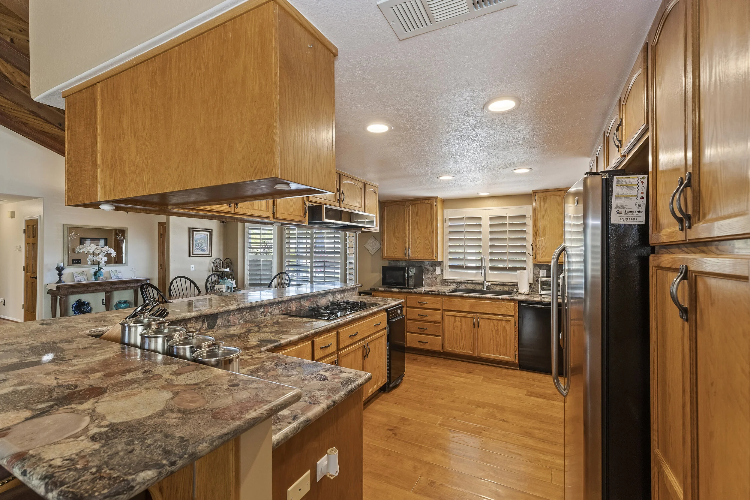 014_Kitchen.jpg