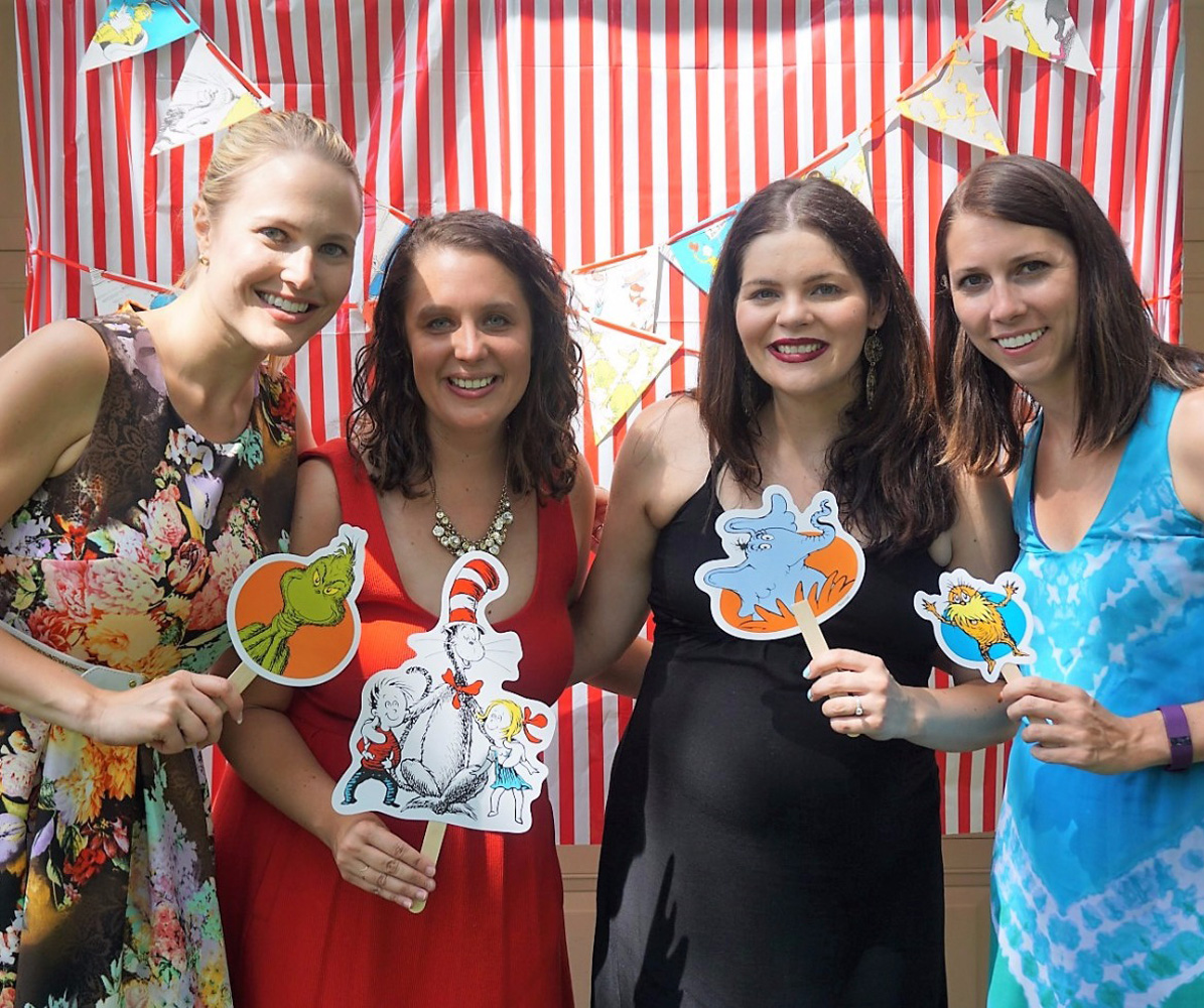  Dr. Seuss baby shower photobooth ideas 