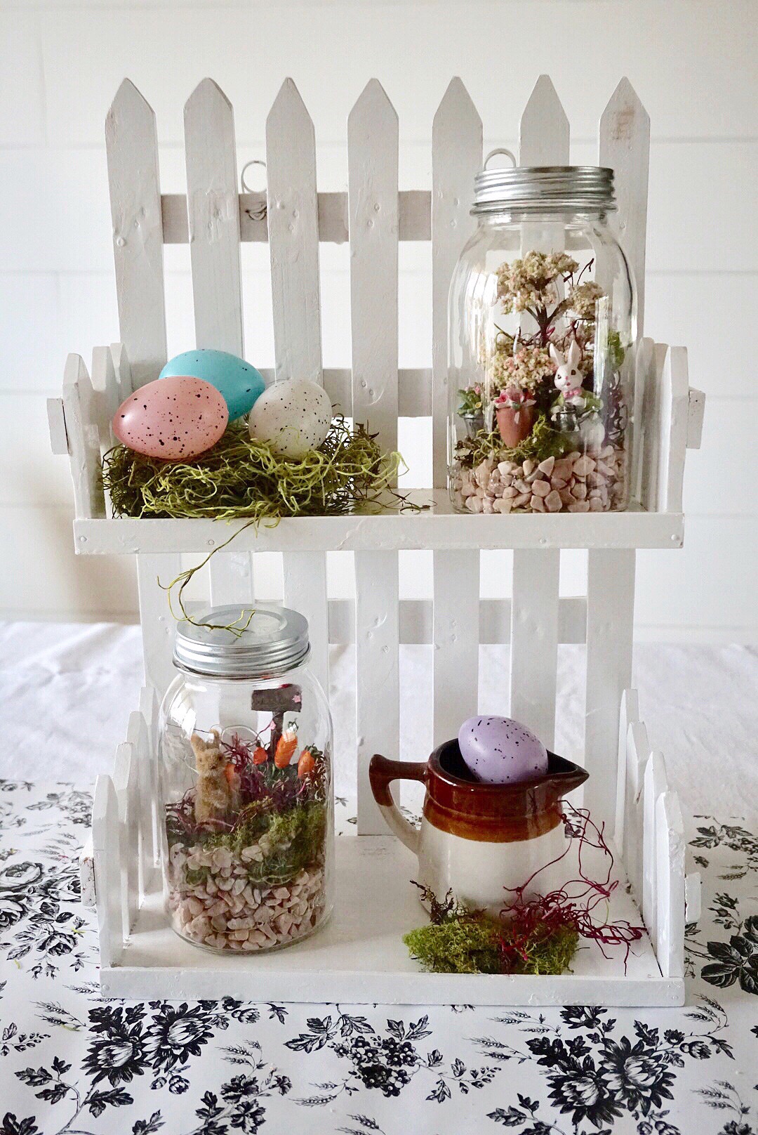 Mason Jar Gardening Gifts for Mom - The How-To Home
