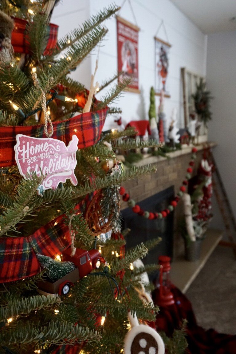Mad for Plaid: DIY Embroidery Hoop Ornaments — Legally Crafty Blog
