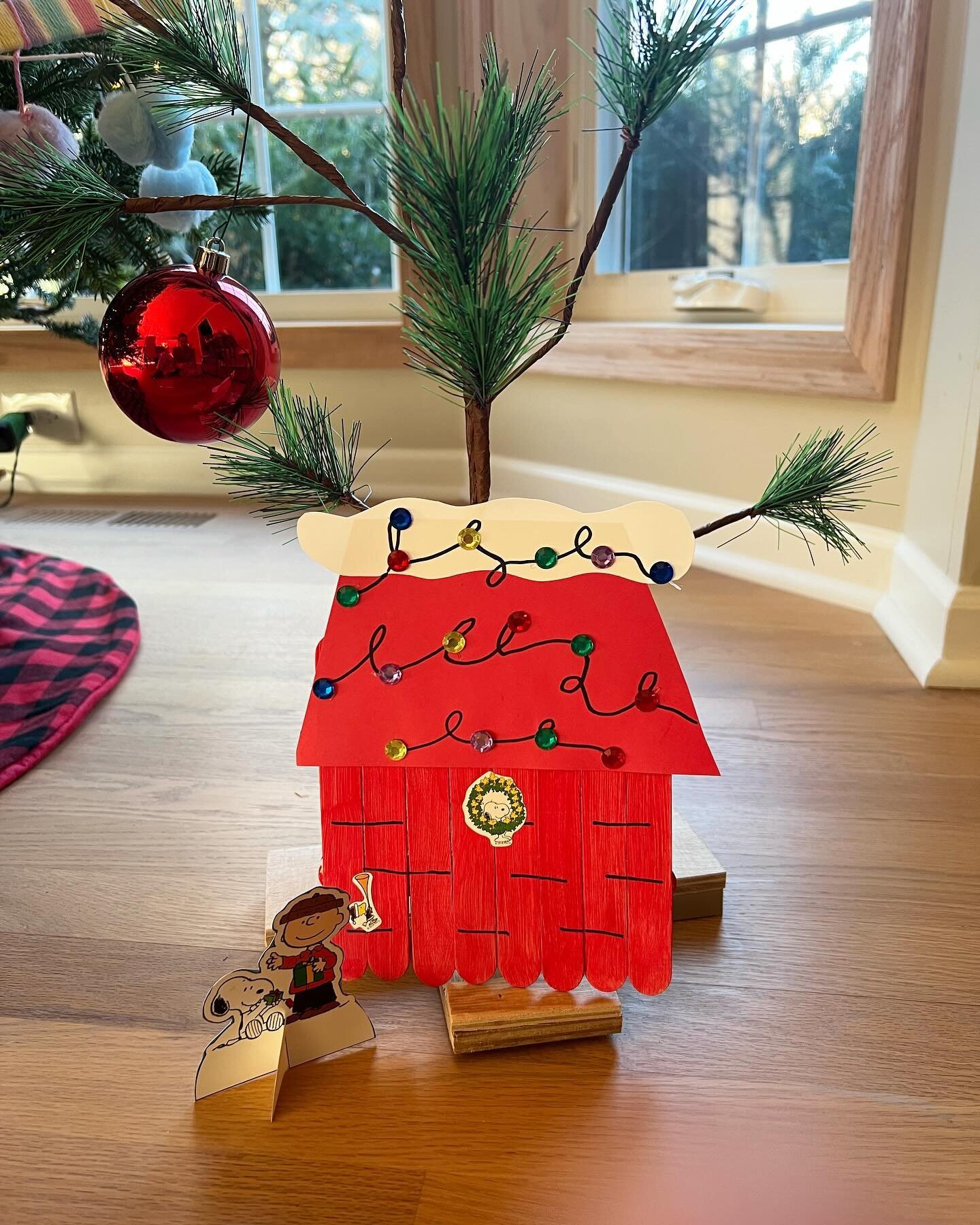 Christmas fun is underway at our house! This easy craft is great to do with a viewing of A Charlie Brown Christmas! Popsicle sticks, paint, cardstock, and some sticker jewels or anything else for lights you have around! Inspired by @gluedtomycrafts o