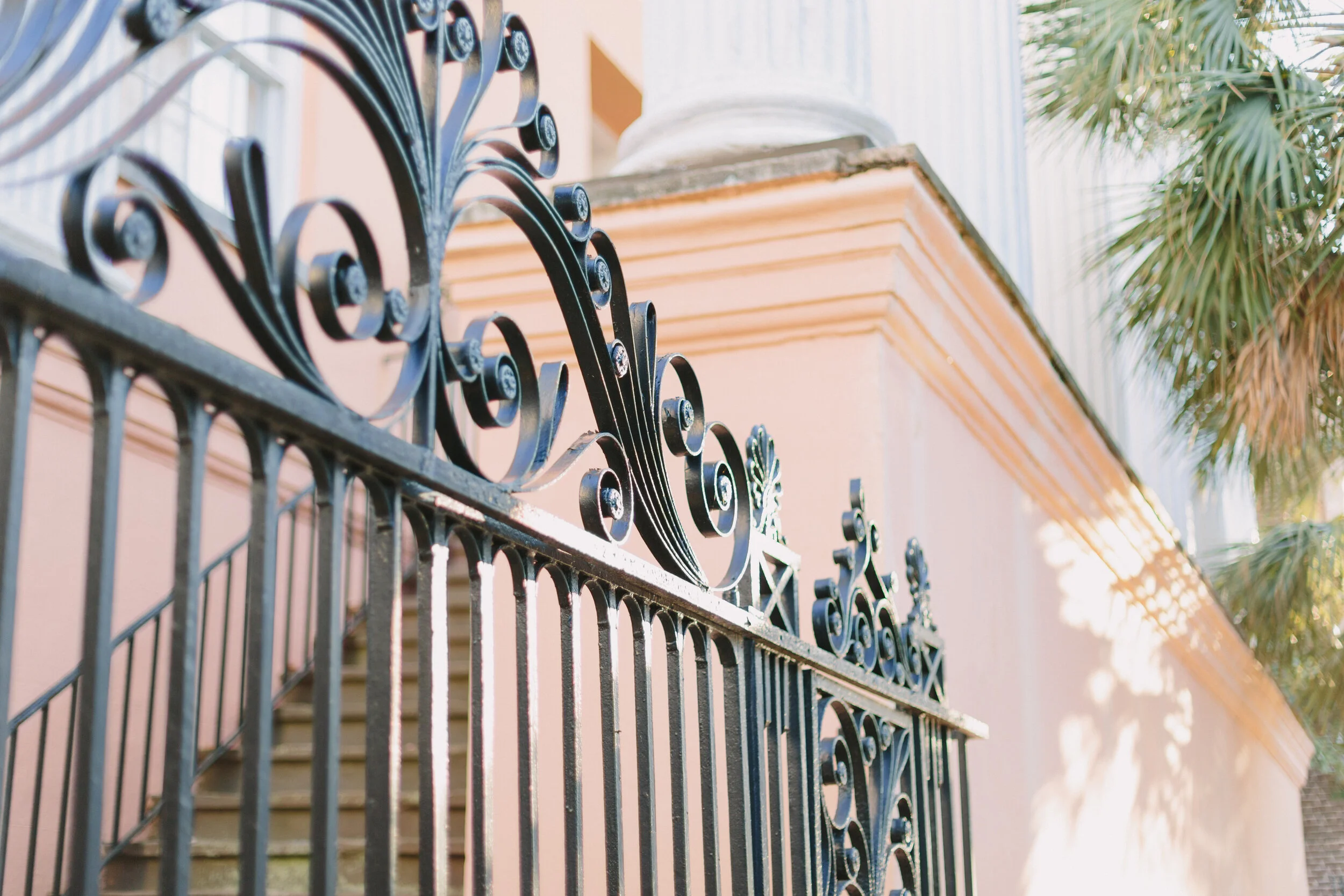 The Charleston Home's "Girls Trip to Charleston" Travel Guide