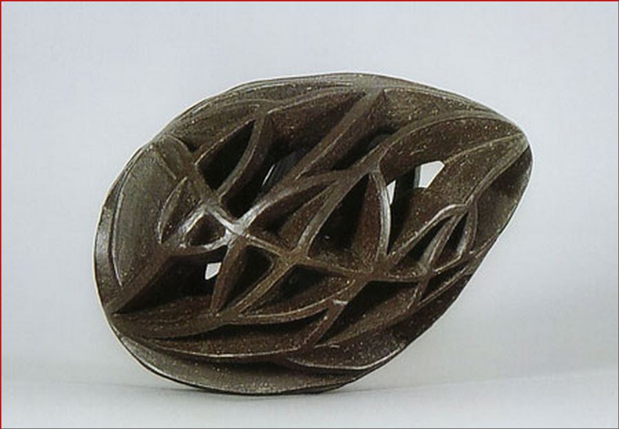 Carved egg 2 xl.JPG